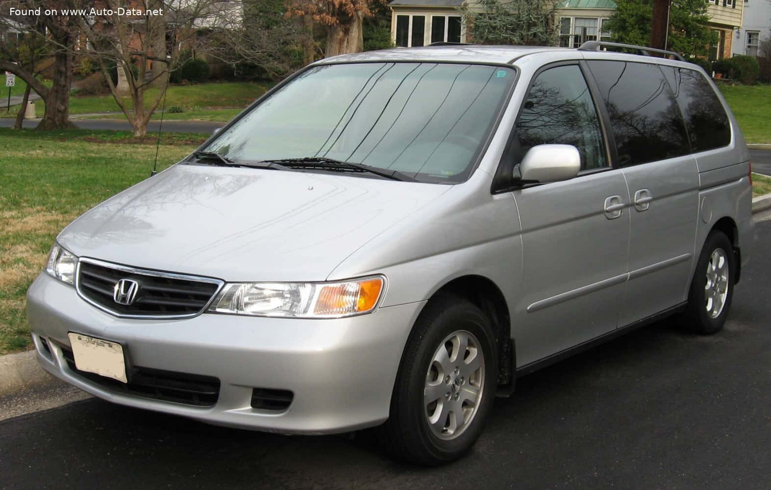 Honda Odyssey, silver, residential street, HD Desktop Wallpaper