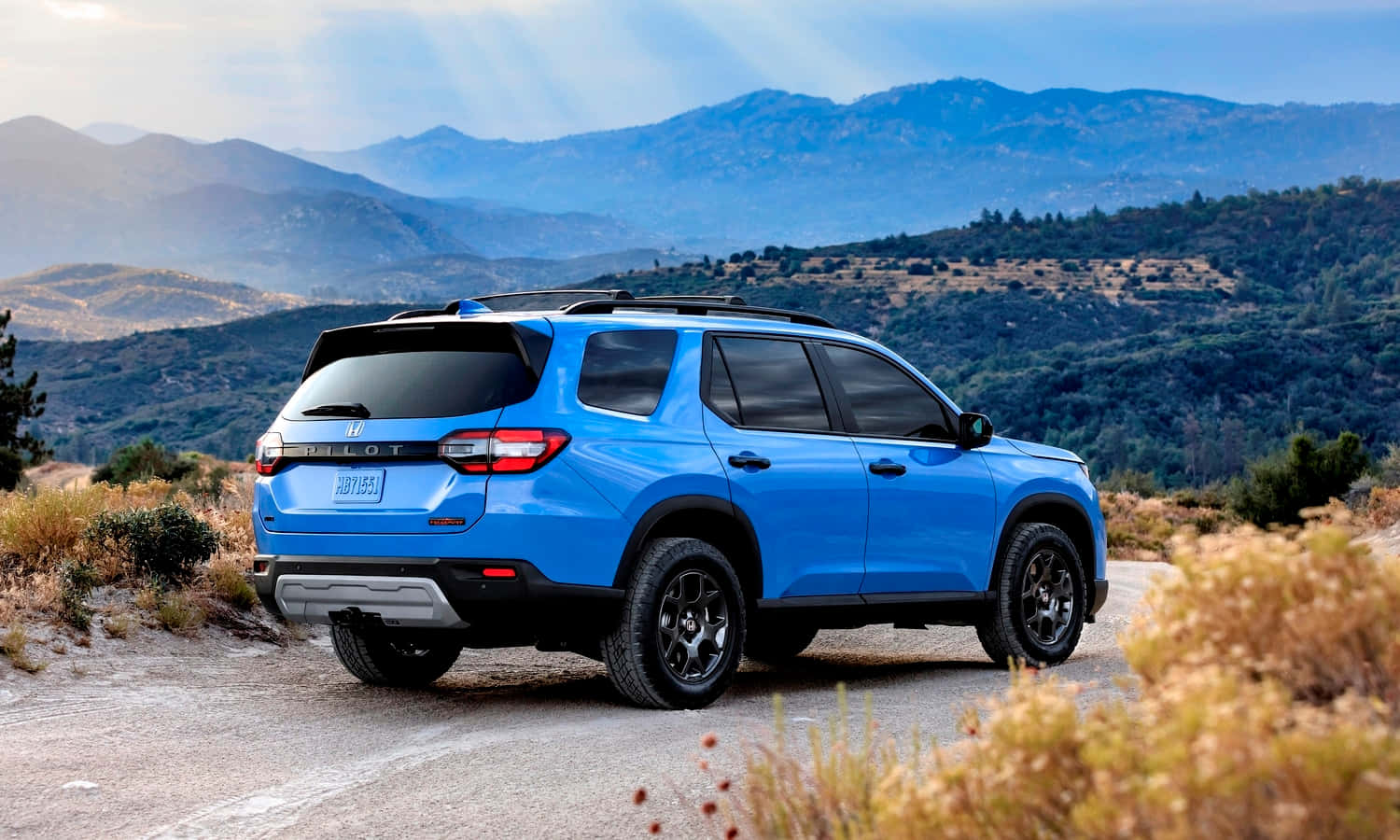 Honda Pilot, vibrant blue, gravel road, HD Desktop Wallpaper