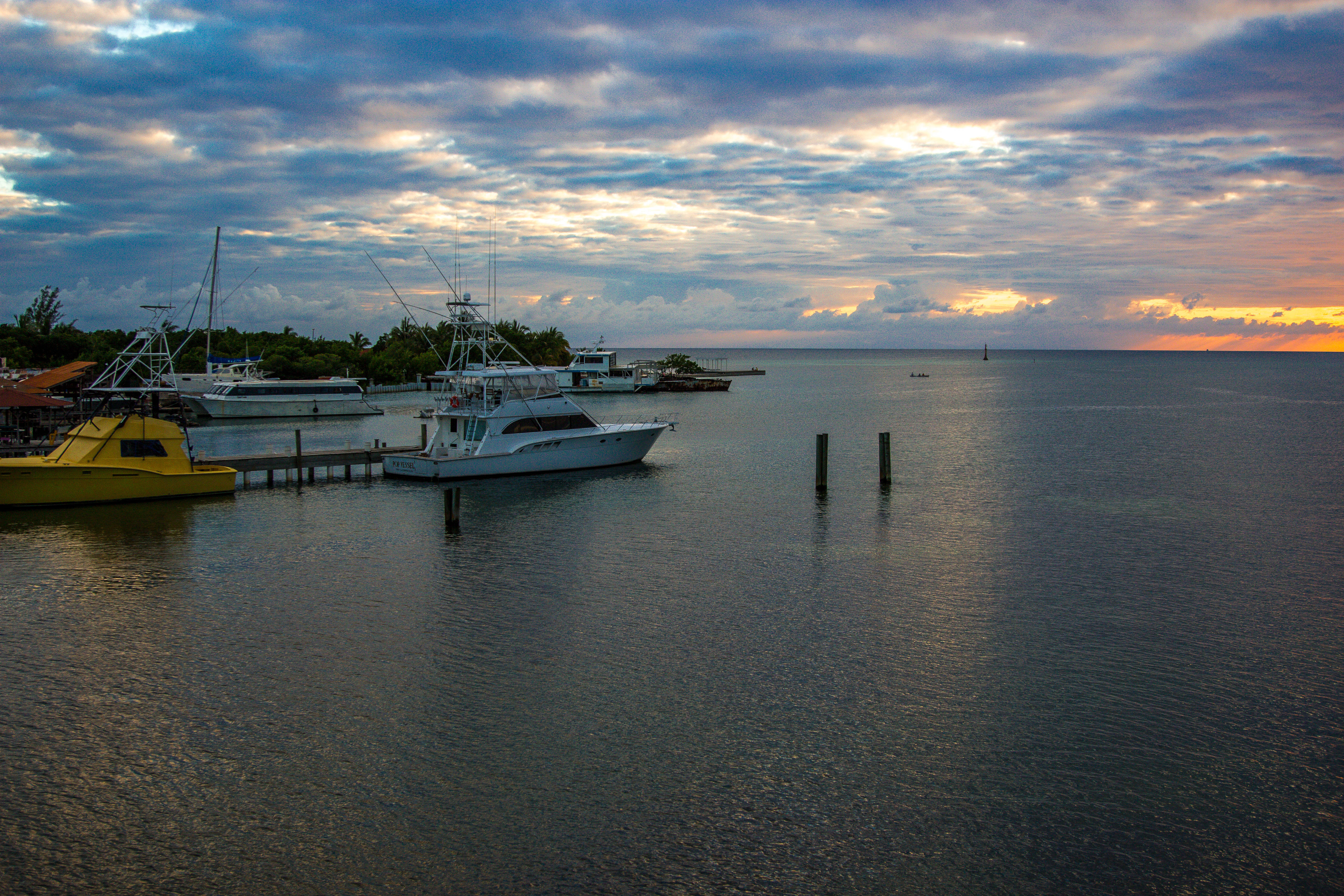 Honduras, ship harbor, Sunset, 5K Desktop Wallpaper