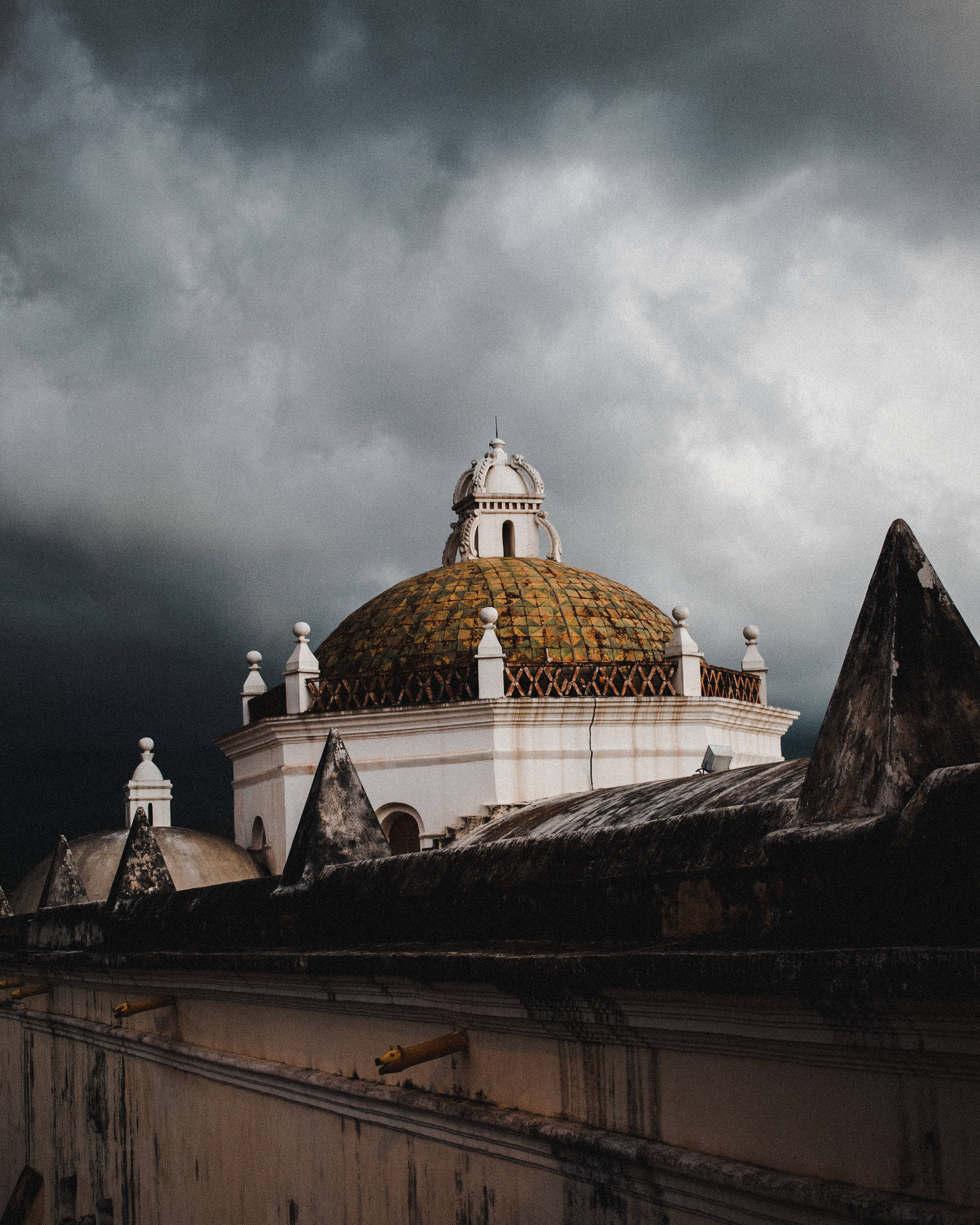 white temple, Honduras, domed church roof, 4K Phone Wallpaper