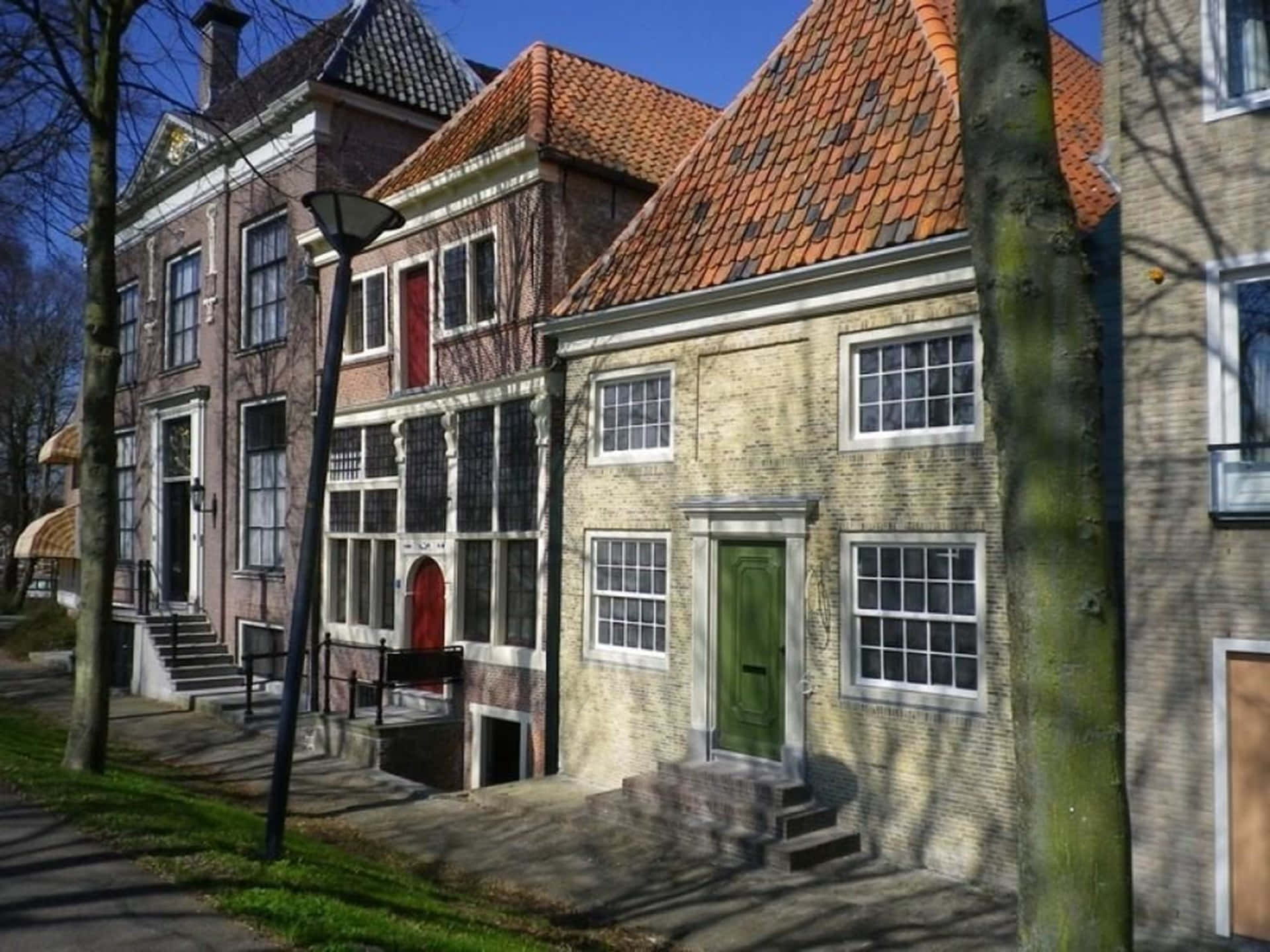 Hoorn, historic Dutch brick houses, red tiled roofs, Full HD Desktop Wallpaper
