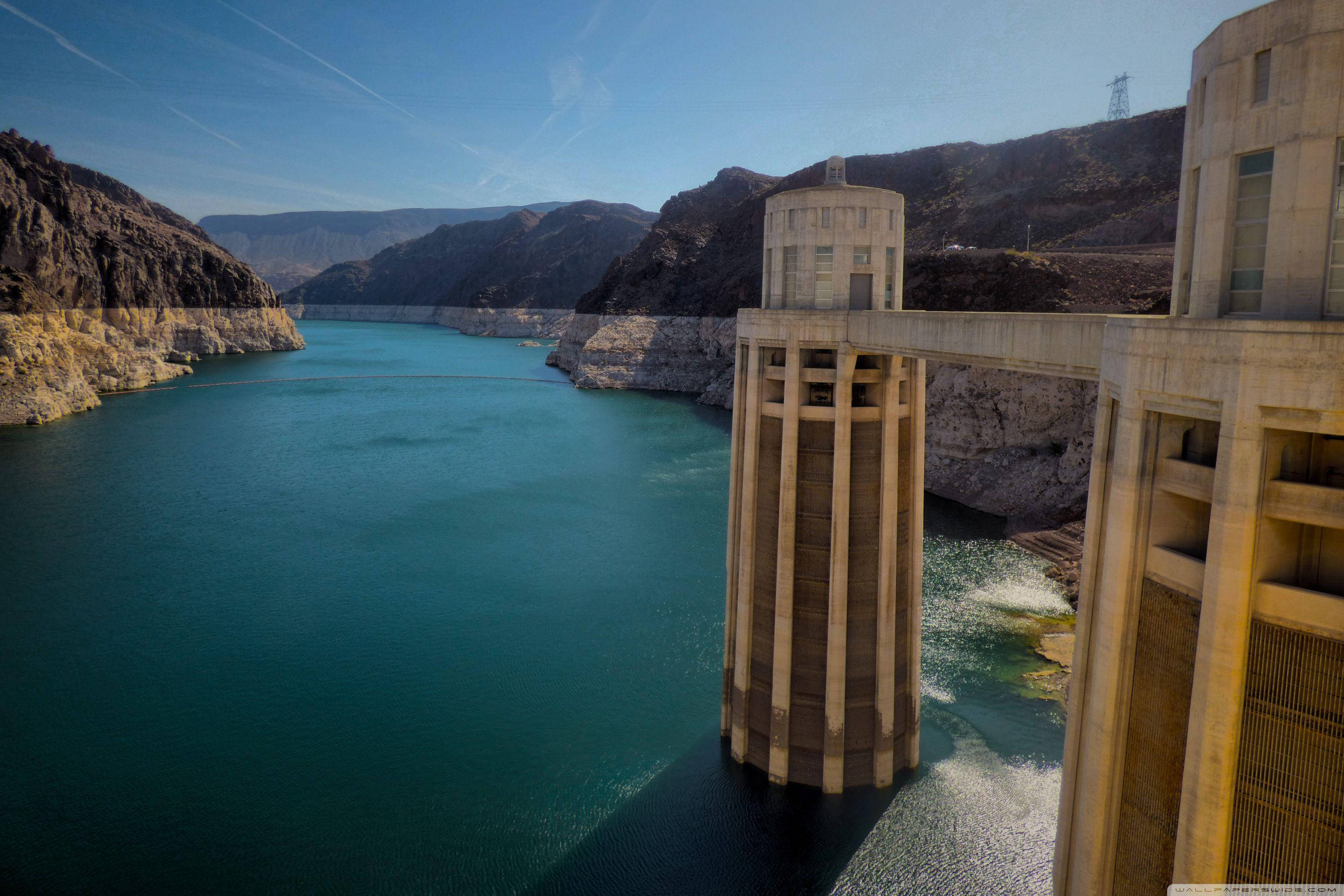 Hoover Dam, turquoise water, deep canyon, 2K Desktop Wallpaper