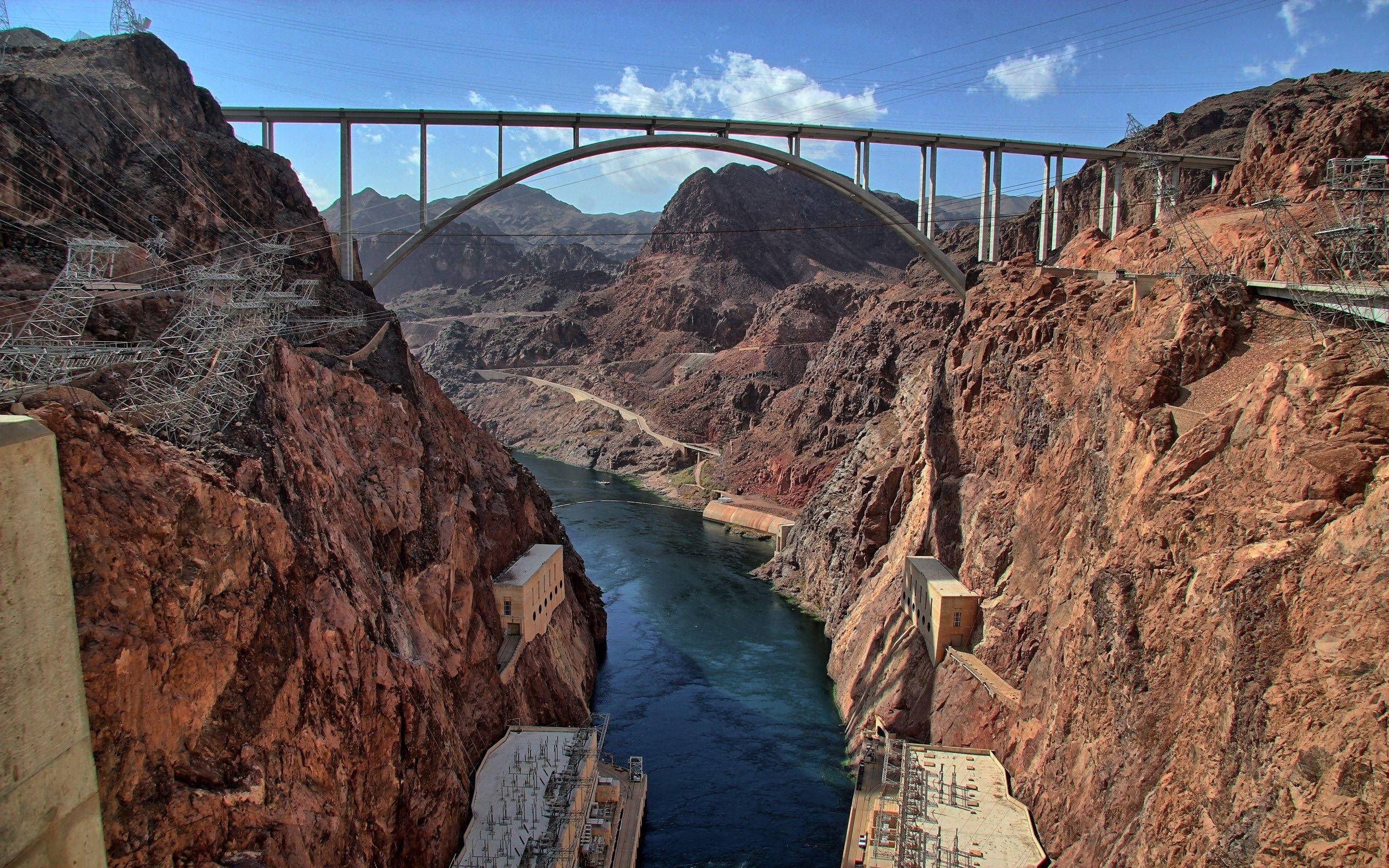 Hoover Dam, concrete arch bridge, turquoise river, 2K Desktop Wallpaper
