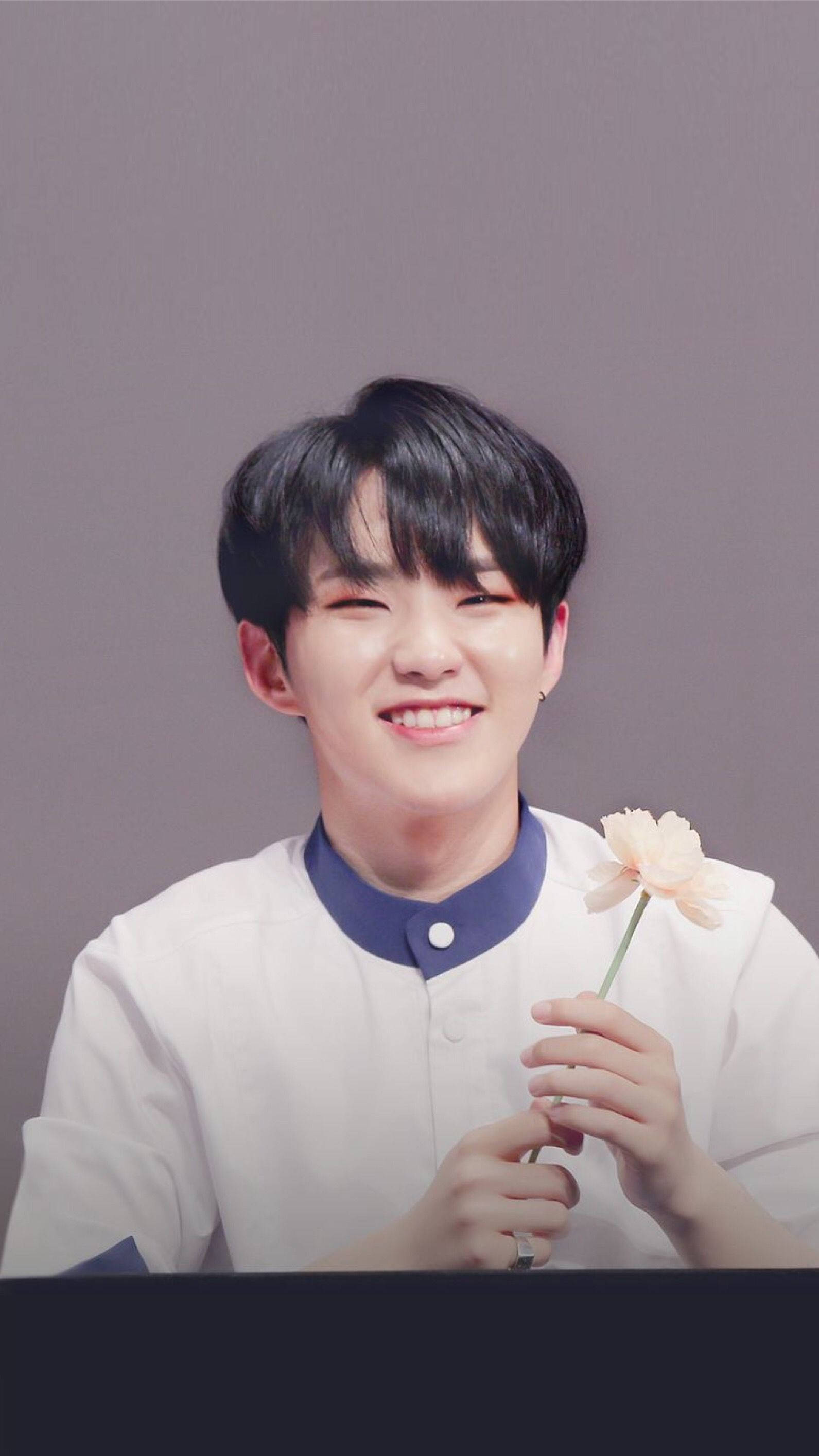 Hoshi, fan signing event, dark hair, 2K Phone Wallpaper