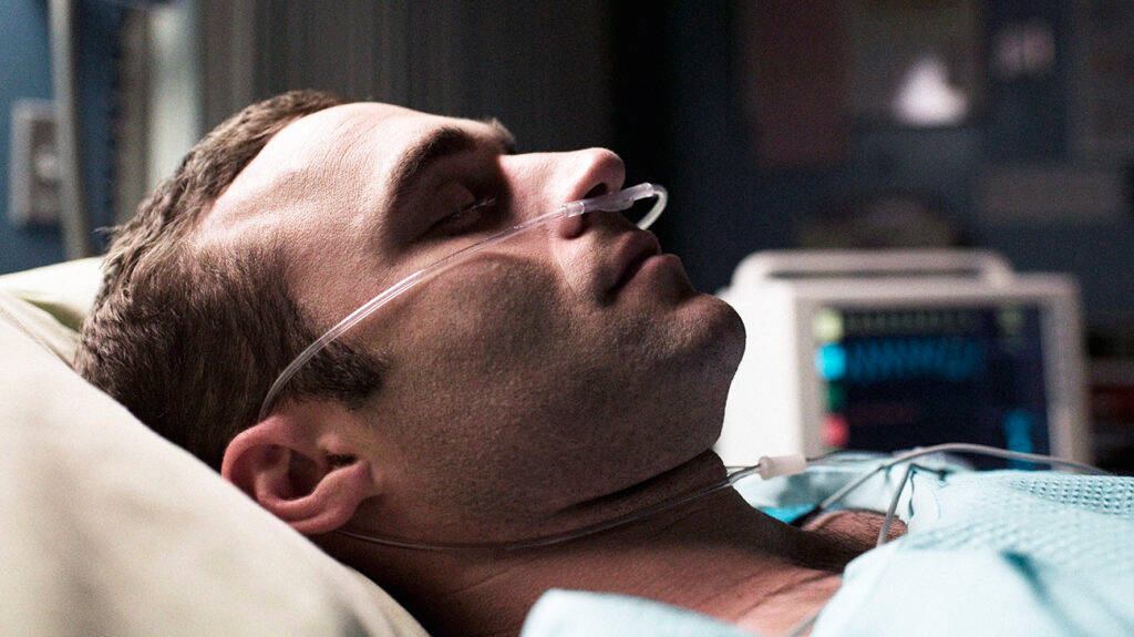 patient, hospital bed, oxygen tube, SD Desktop Wallpaper