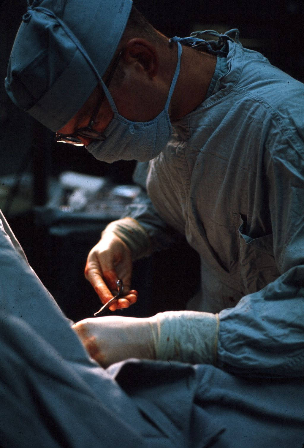 surgeon, blue scrubs, mask, HD Phone Wallpaper