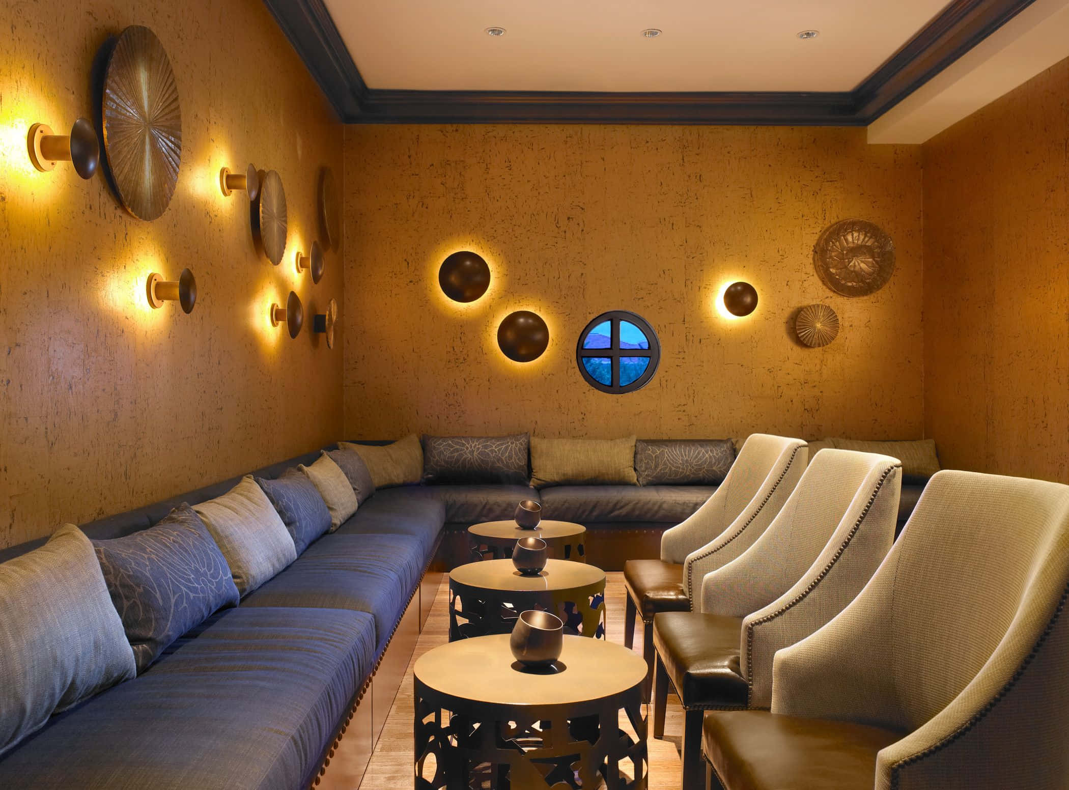 Hospitality, blue sofas, beige chairs, Full HD Desktop Wallpaper