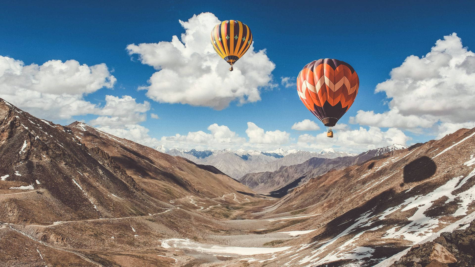 hot air balloon, valley, mountain valley, Full HD Desktop Wallpaper