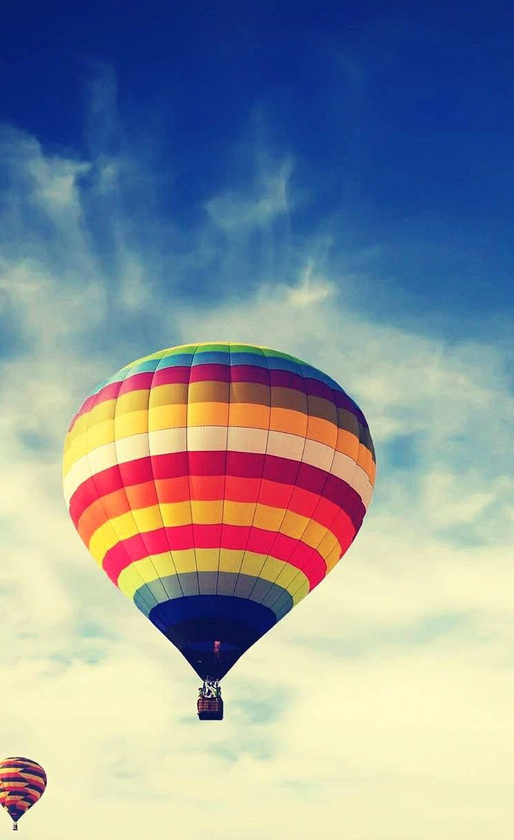rainbow hot air balloon, clouds, bright blue sky, SD Phone Wallpaper