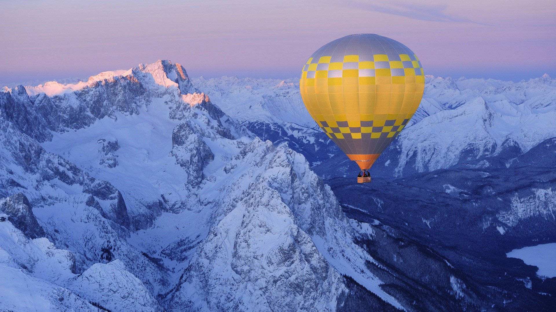 yellow checkered hot air balloon, snowcapped mountain peaks, twilight, Full HD Desktop Wallpaper