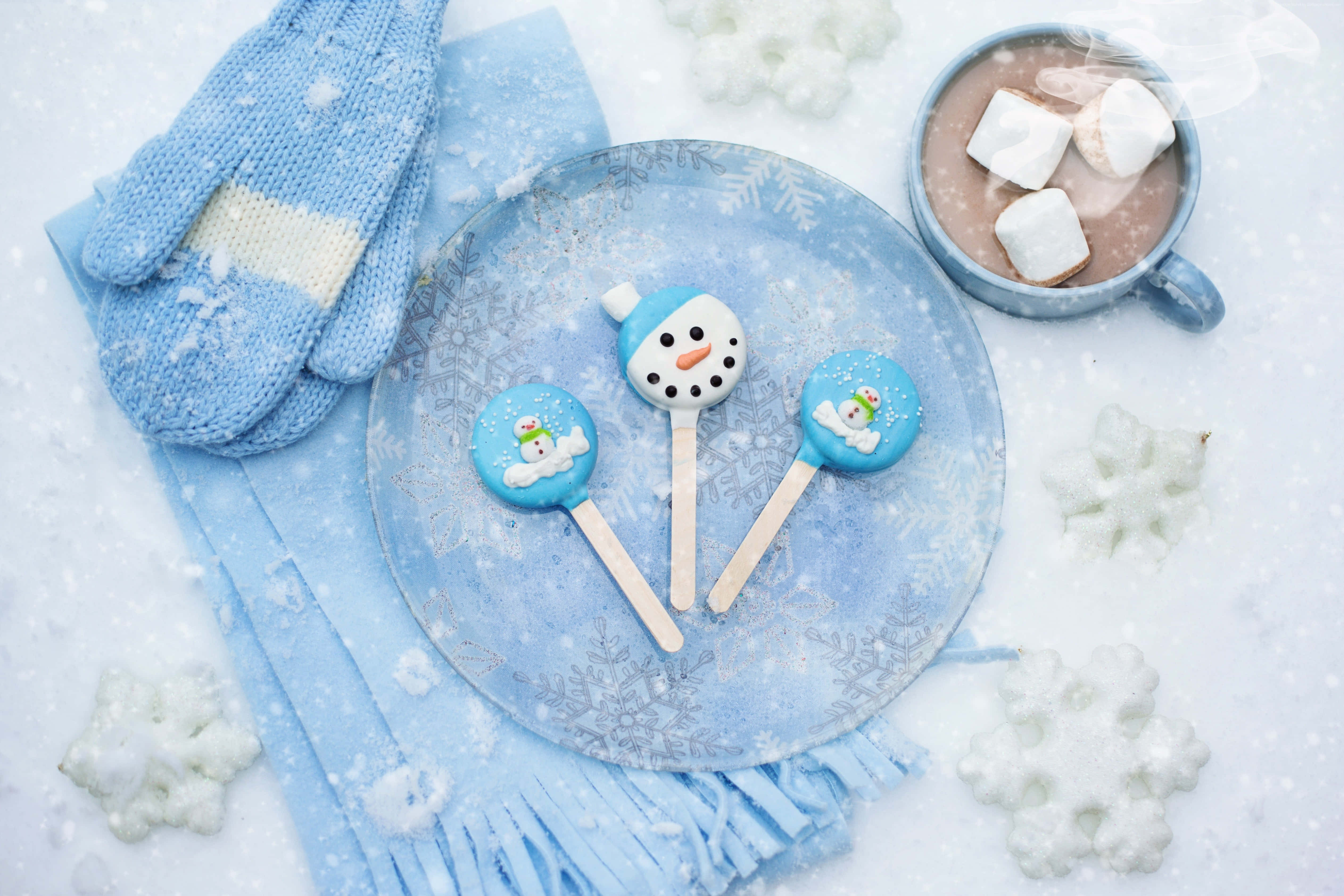 hot chocolate 5051 x 3367, snowflake-decorated plate, snowman lollipops, 4K Desktop Wallpaper