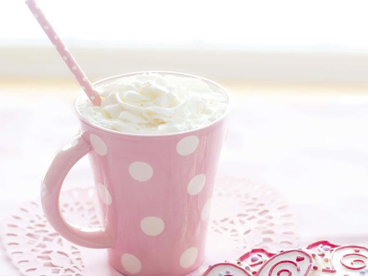 Hot Chocolate, pink polka-dot mug, whipped cream, SD Desktop Wallpaper
