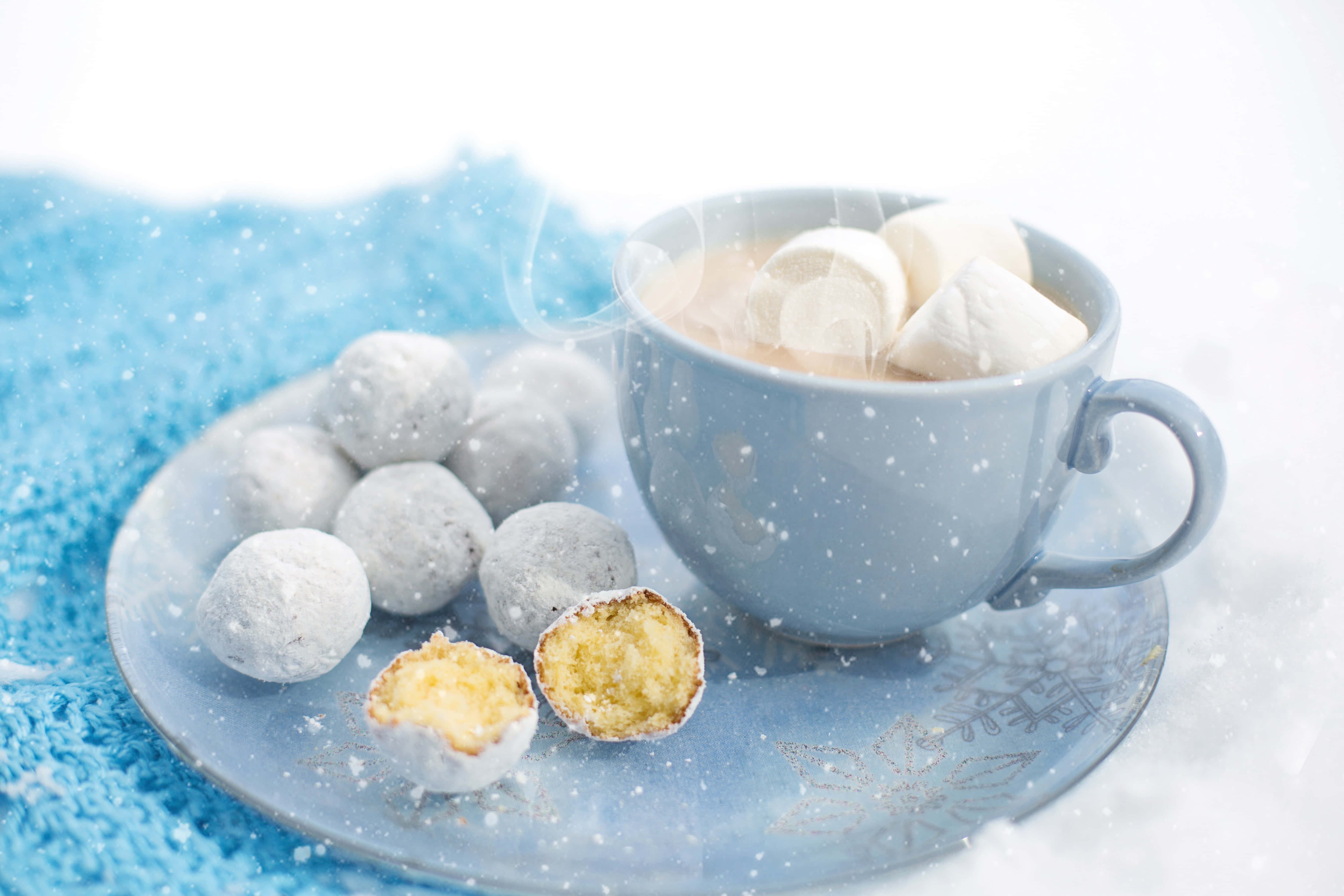 Hot Chocolate, steaming cup of hot chocolate, marshmallows, 5K Desktop Wallpaper