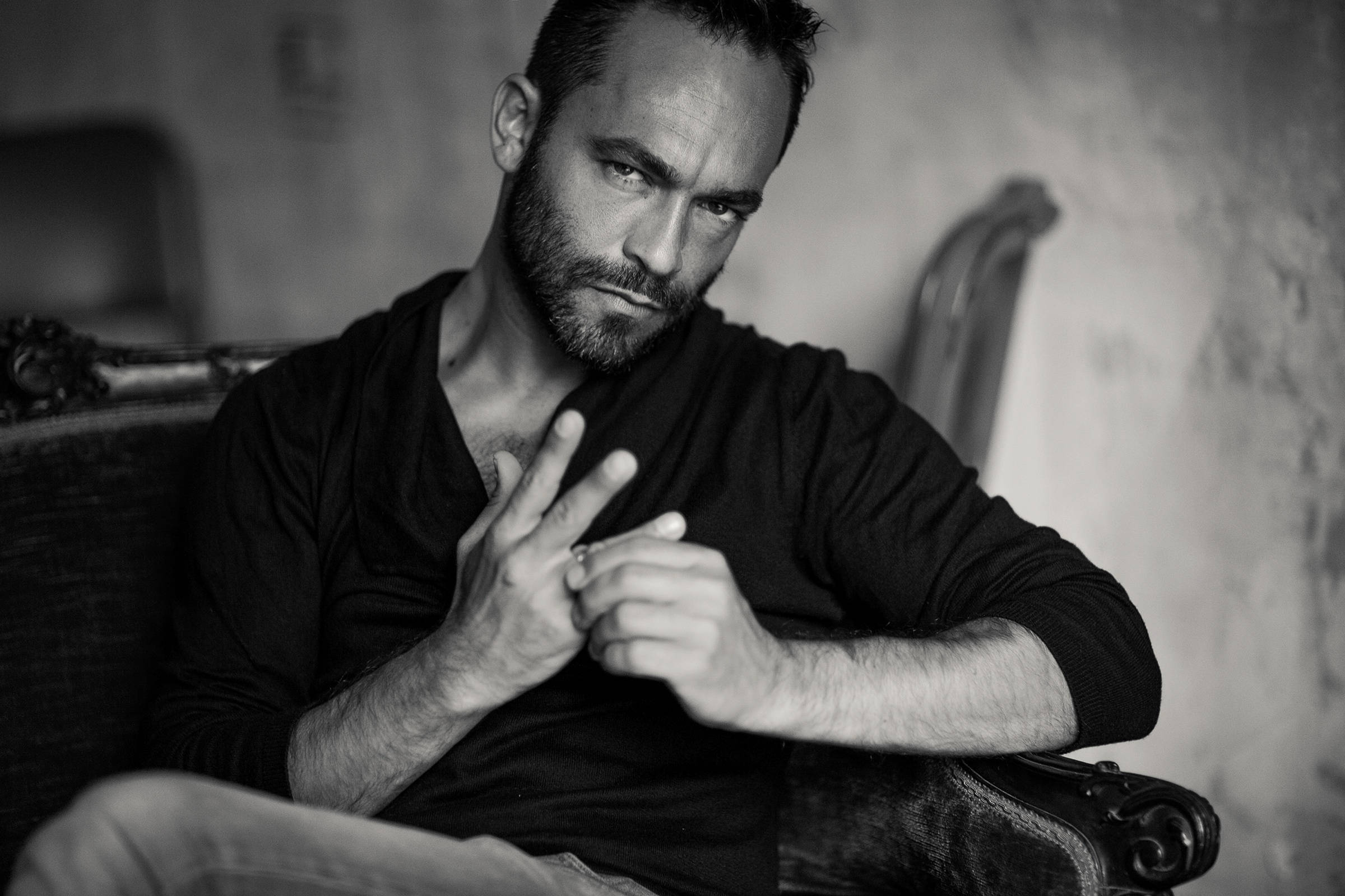 Hot Guy, black and white, vintage chair, Full HD Desktop Wallpaper