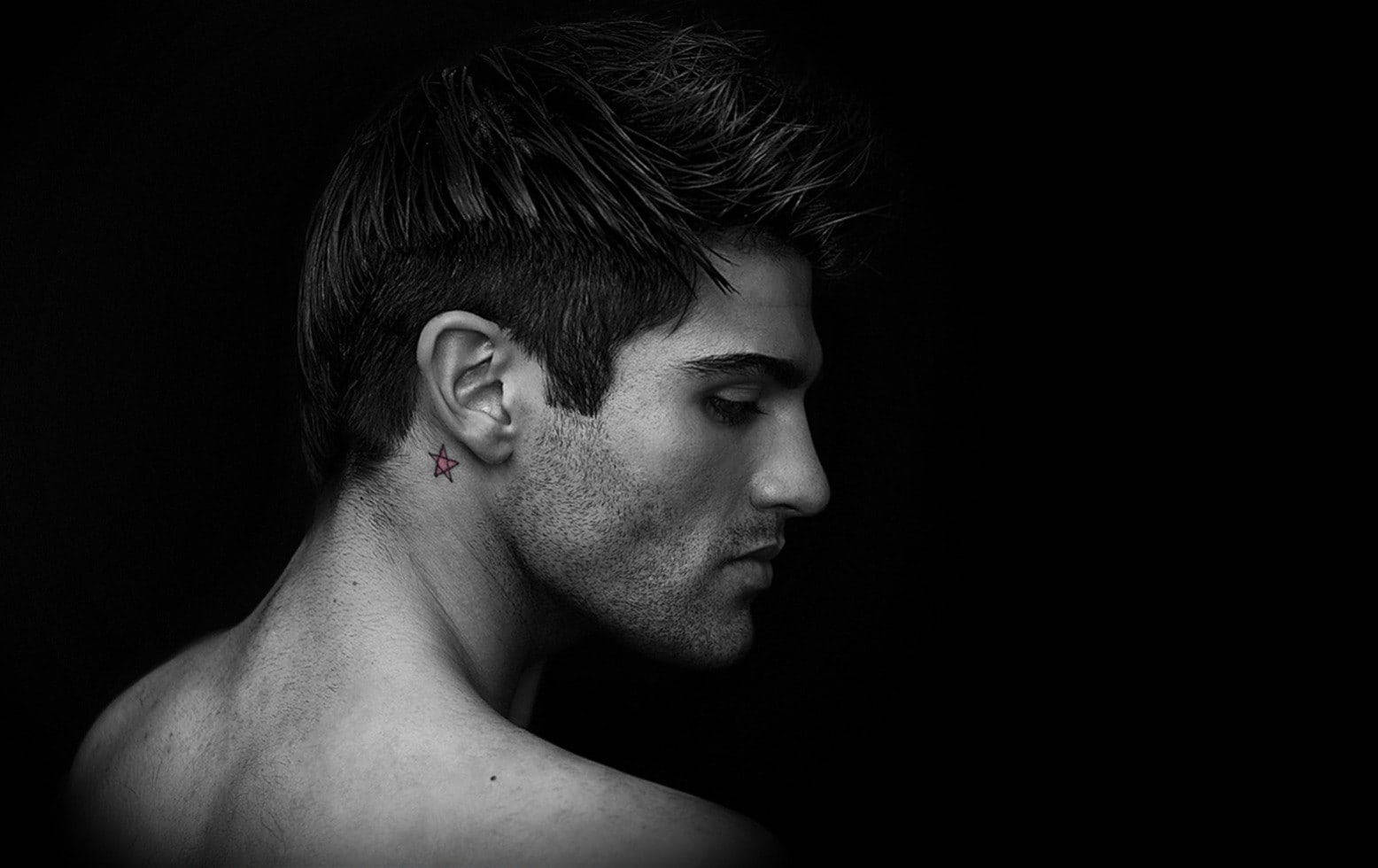 hot guy, ear tattoo, red star tattoo, HD Desktop Wallpaper