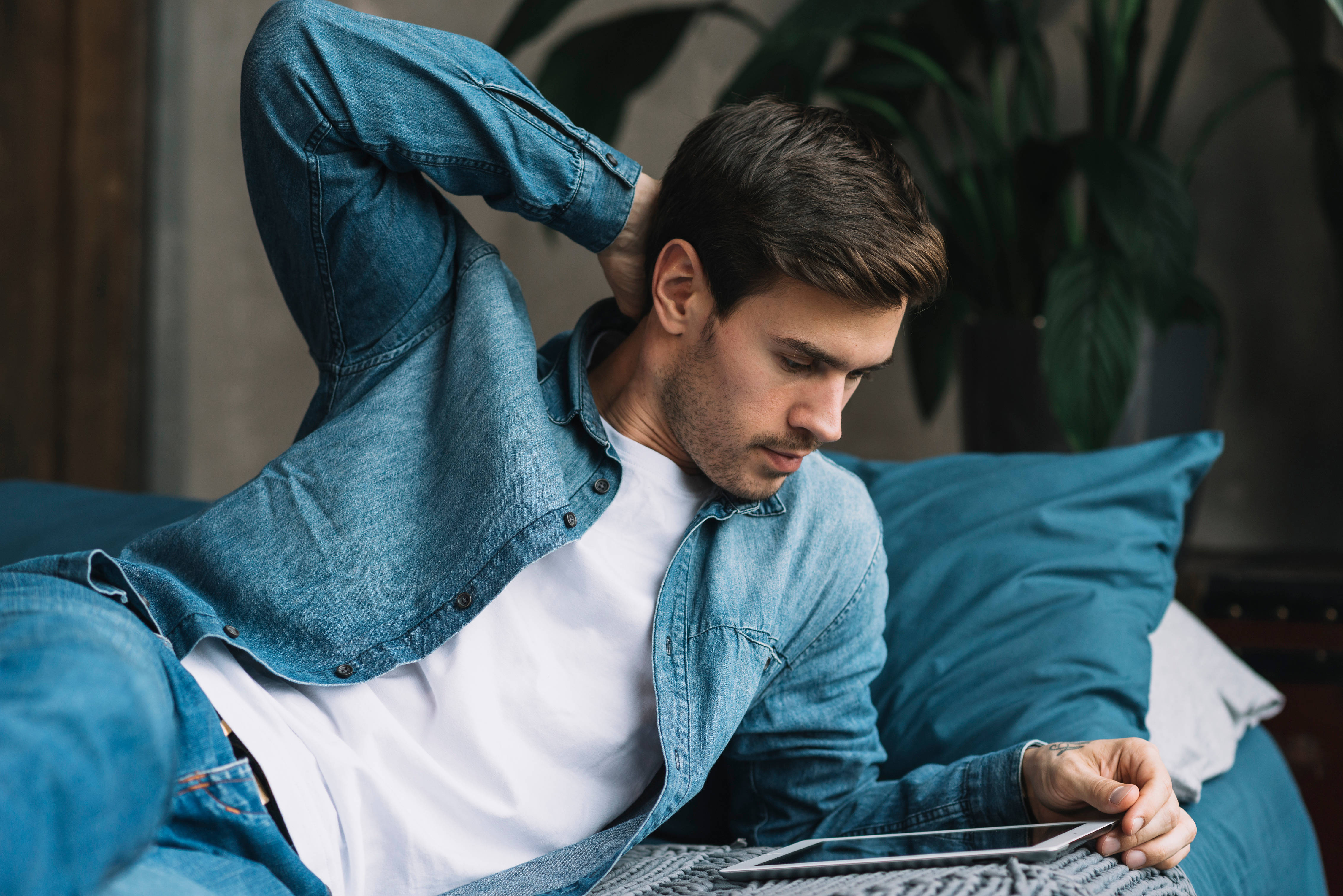 denim on denim, young man, bed, 4K Desktop Wallpaper
