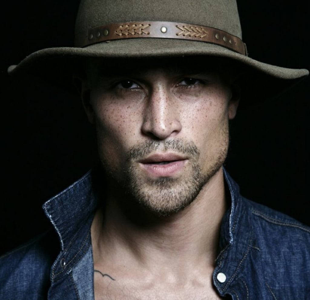 Hot Guy, cowboy hat, freckles, SD Desktop Wallpaper