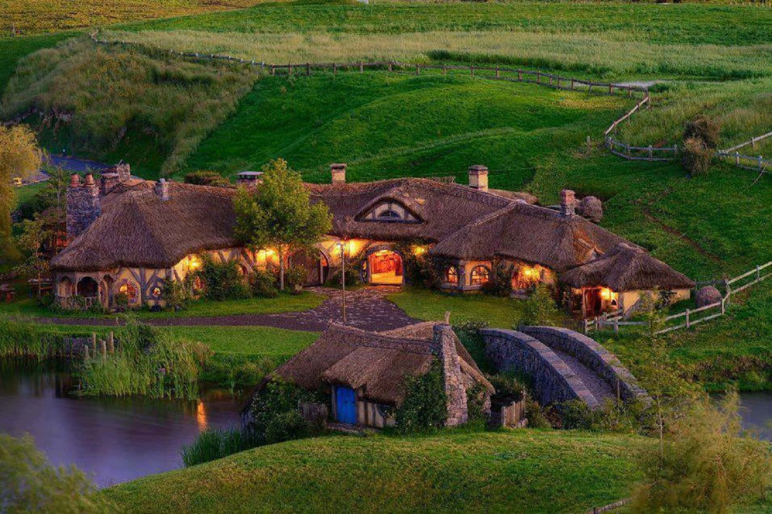 Medieval Farmhouse, thatched roof, glowing windows, HD Desktop Wallpaper