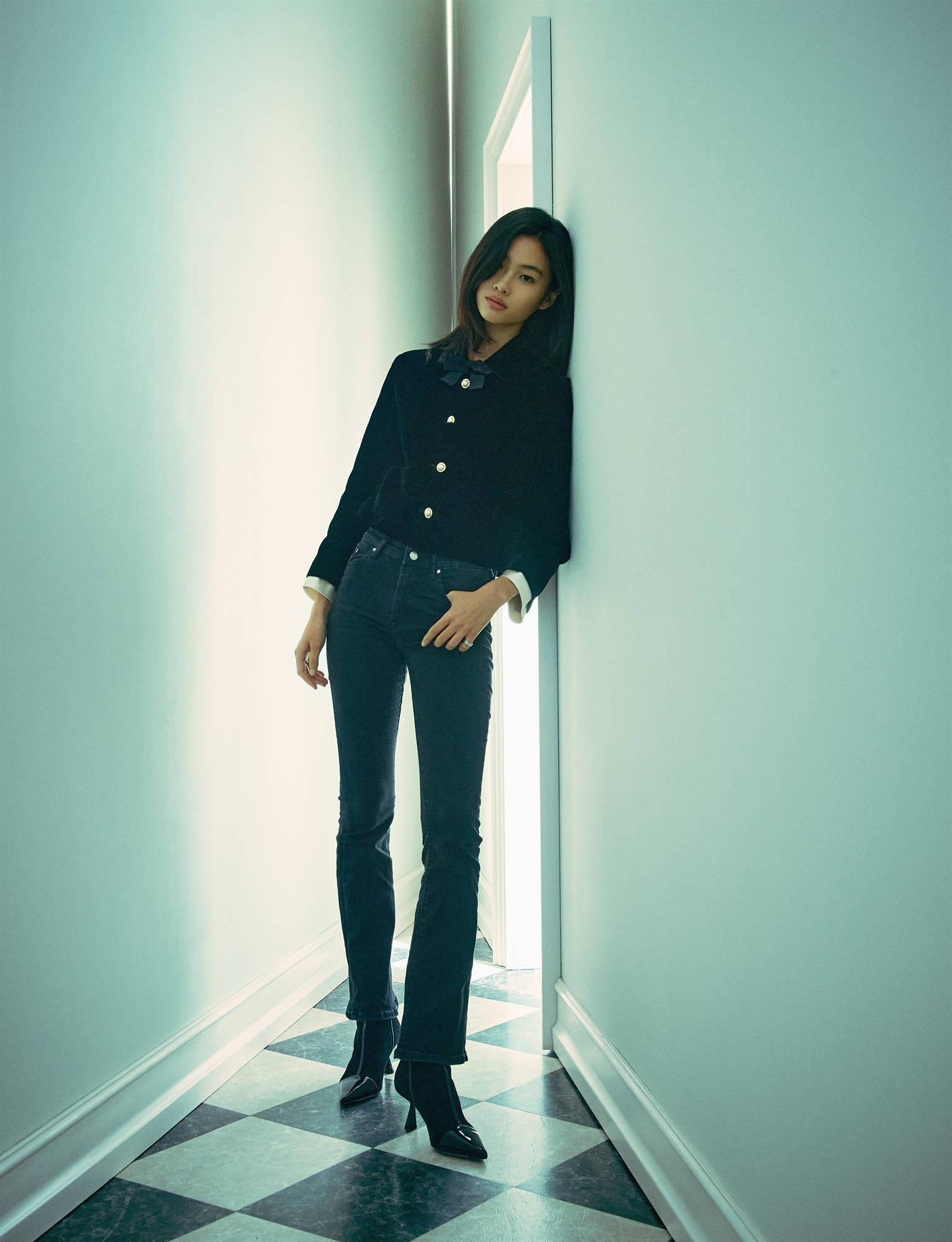 Hoyeon Jung, black denim, boots, Full HD Phone Wallpaper