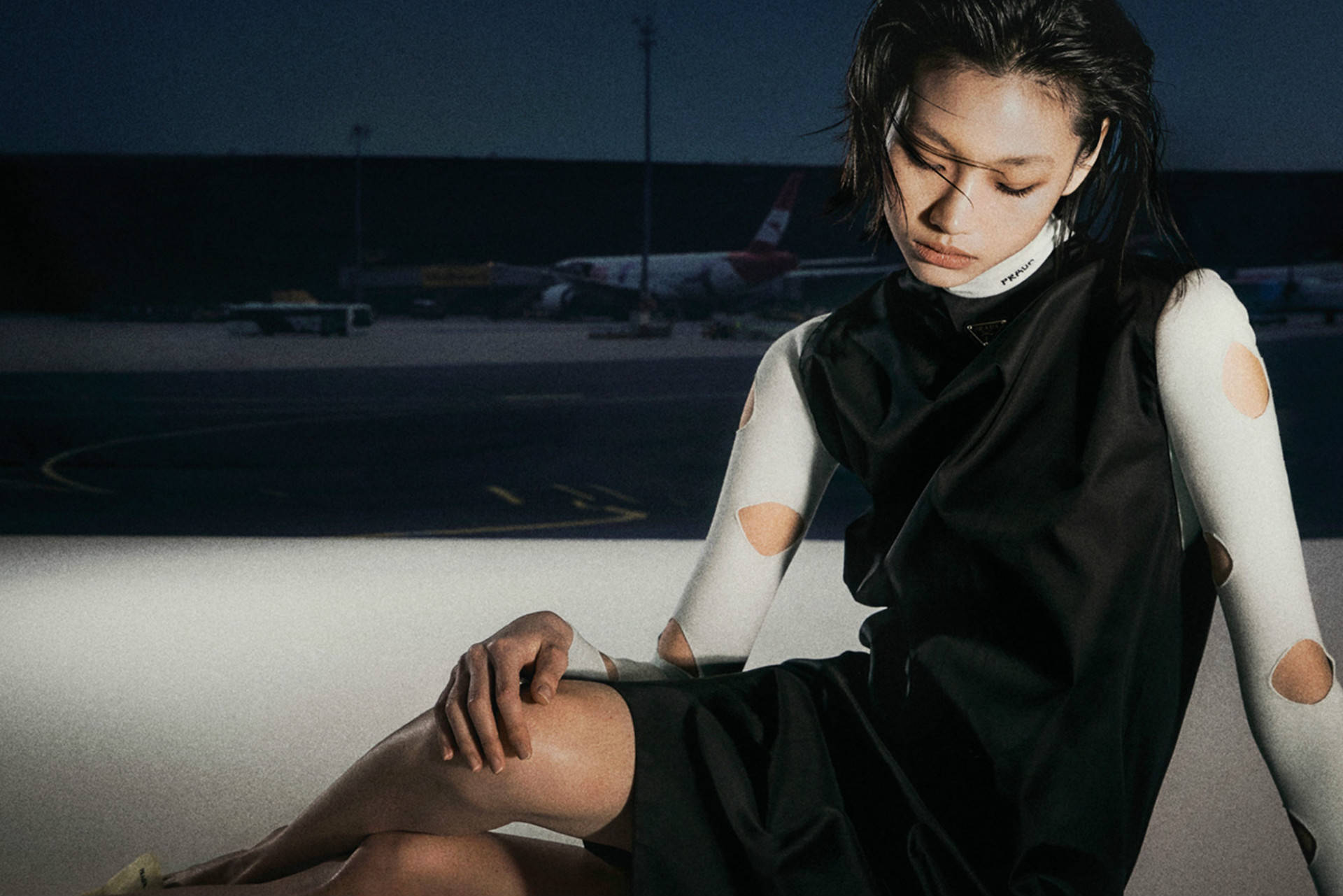 Hoyeon Jung, black dress, white arm sleeves, Full HD Desktop Wallpaper