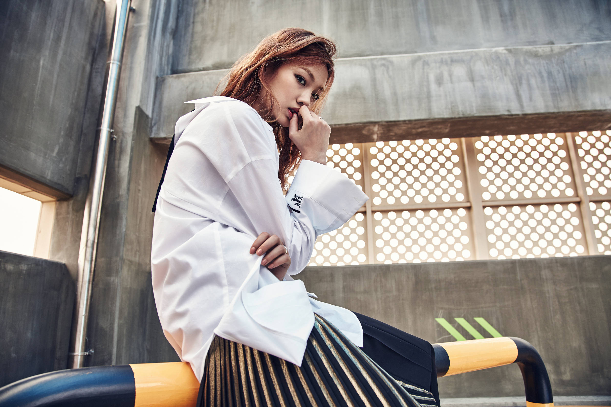 Hoyeon Jung, white oversized shirt, yellow railing, Full HD Desktop Wallpaper