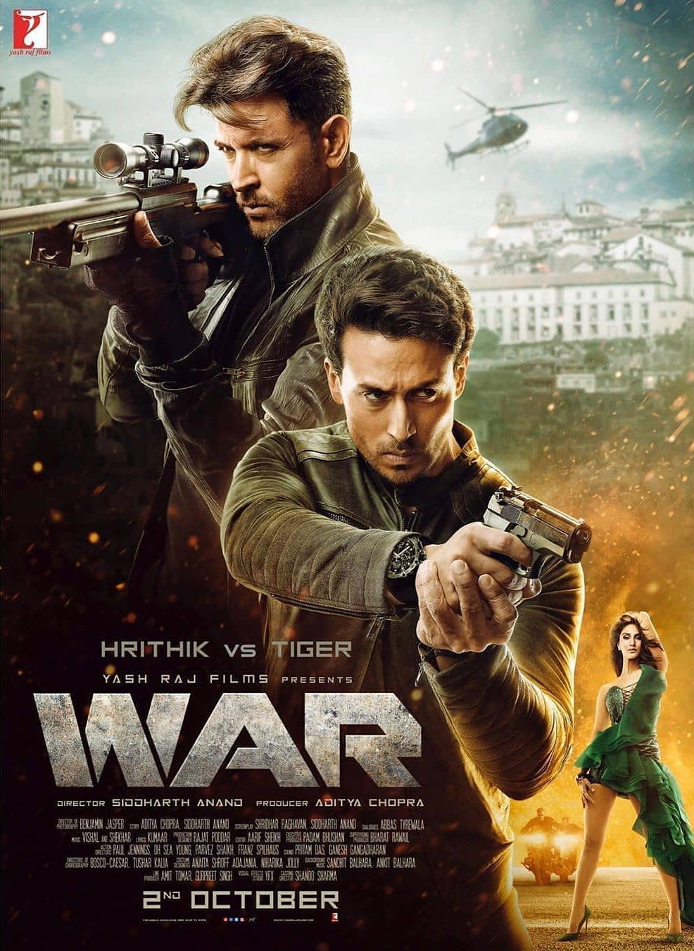 Hrithik Roshan War, tactical gear, city backdrop, HD Phone Wallpaper