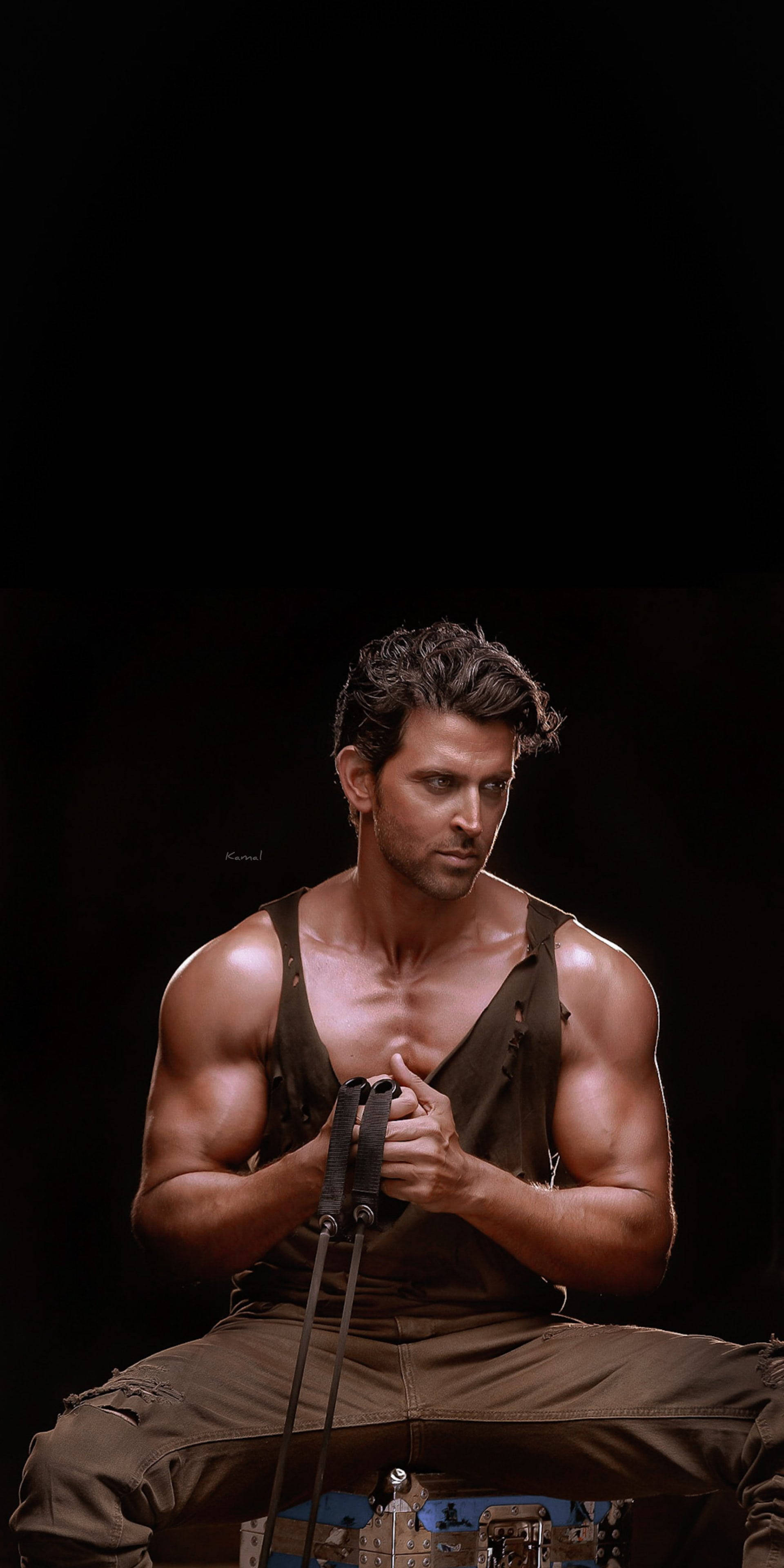 Hrithik Roshan, torn vest, rope, 4K Phone Wallpaper