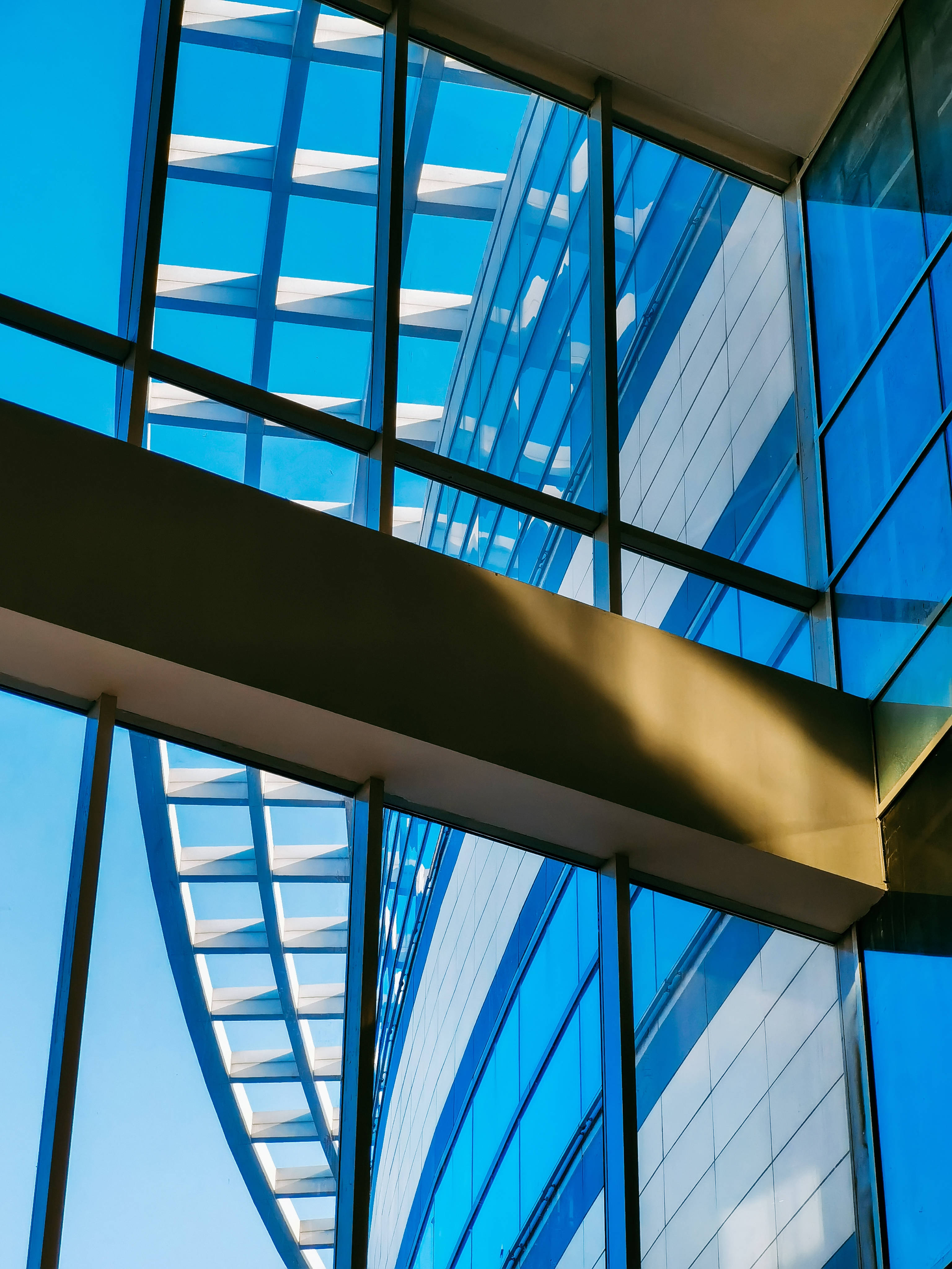 Huawei Honor, concrete building, modern glass building facade, 4K Phone Wallpaper