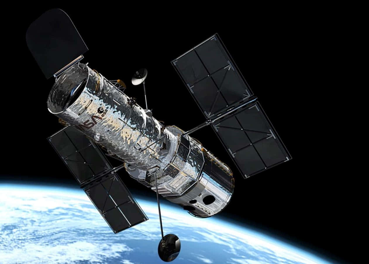 Hubble Space Telescope, Earth, blue curved horizon, SD Desktop Wallpaper