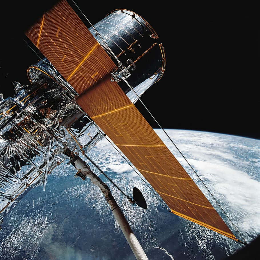 Hubble Space Telescope, gold solar panels, blackness of space, SD Desktop Wallpaper
