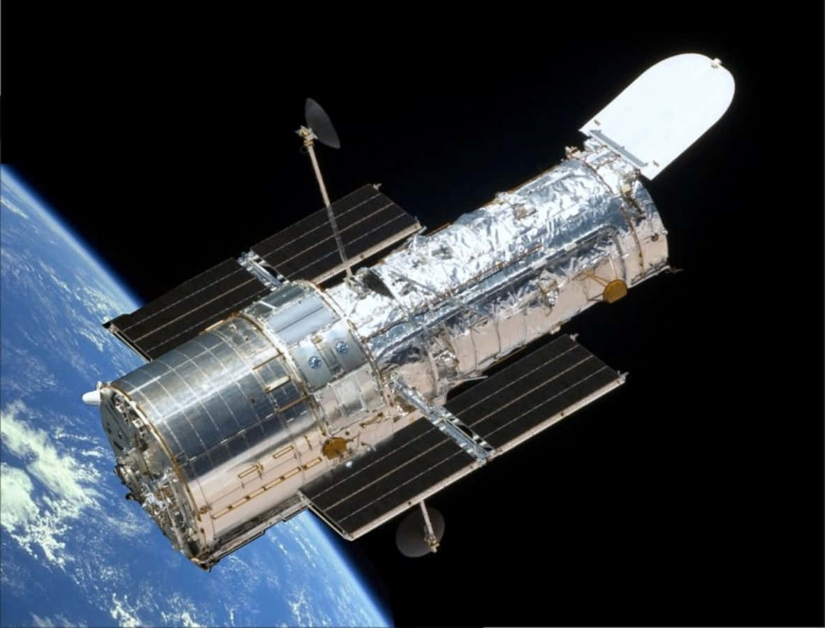 Hubble Space Telescope, Earth, blackness of space, SD Desktop Wallpaper