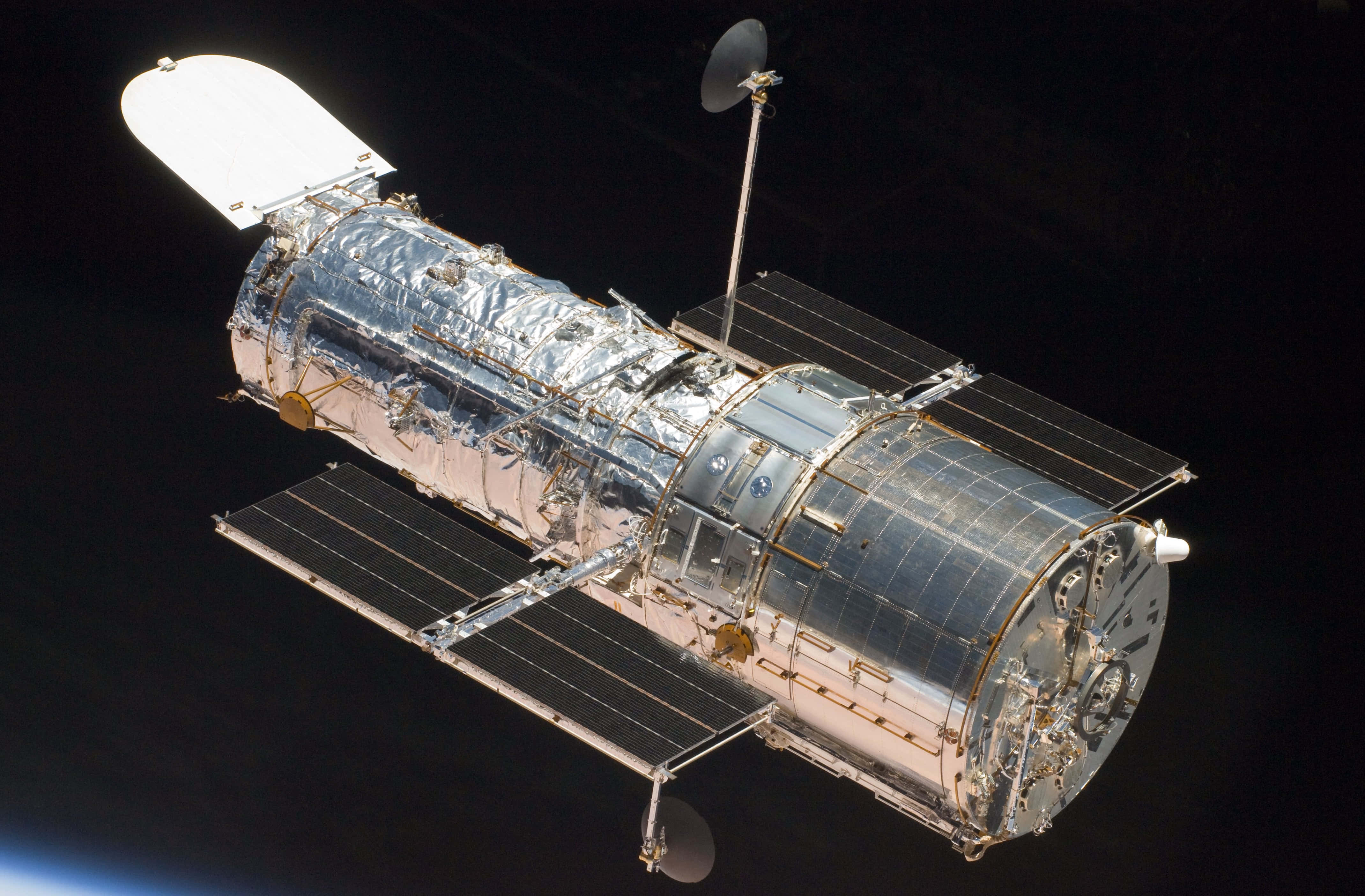 Hubble Space Telescope, solar panels, blackness of space, 4K Desktop Wallpaper