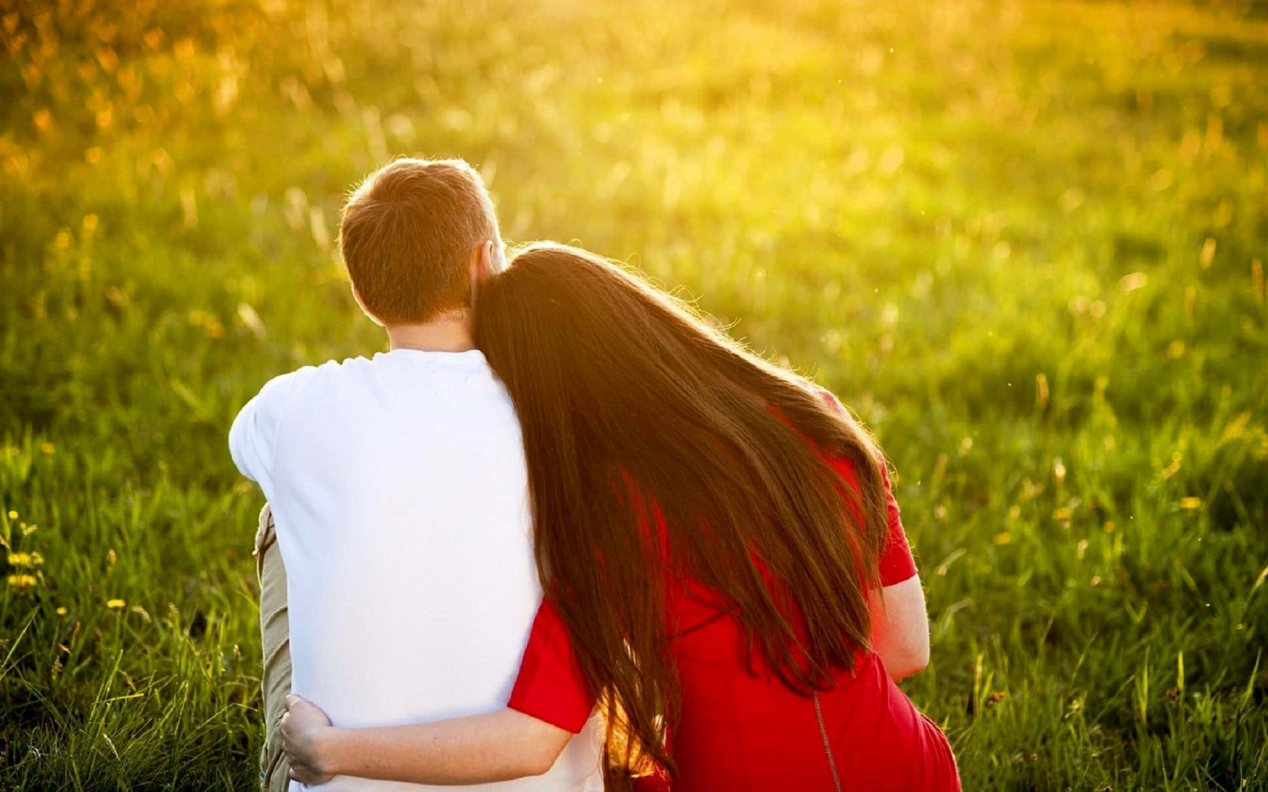 sunset, couple, embrace, 2K Desktop Wallpaper