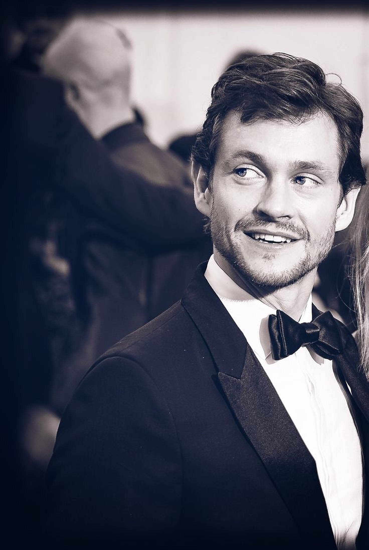 Hugh Dancy, bow tie, tuxedo, Full HD Phone Wallpaper