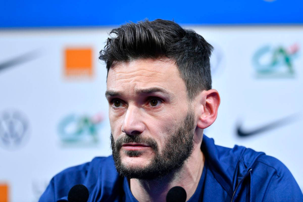 Hugo Lloris, press conference, microphones, SD Desktop Wallpaper