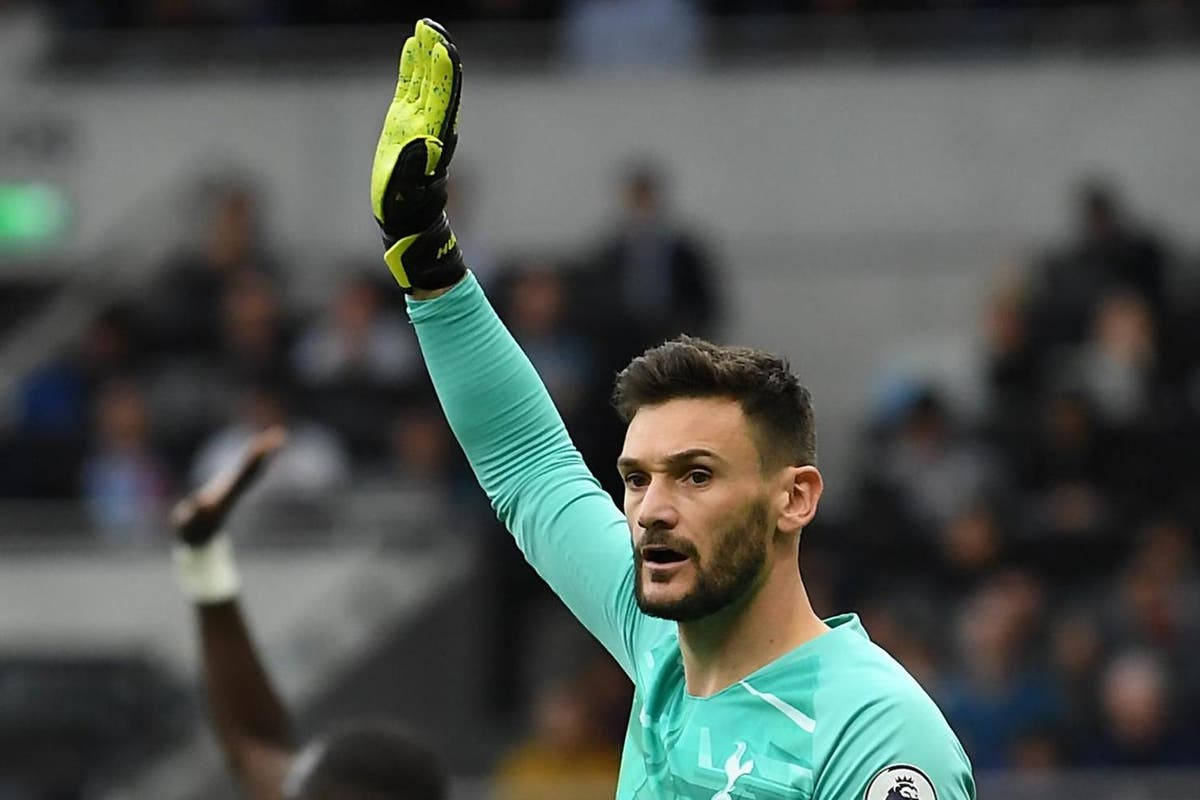 Hugo Lloris, teal jersey, neon yellow glove, SD Desktop Wallpaper