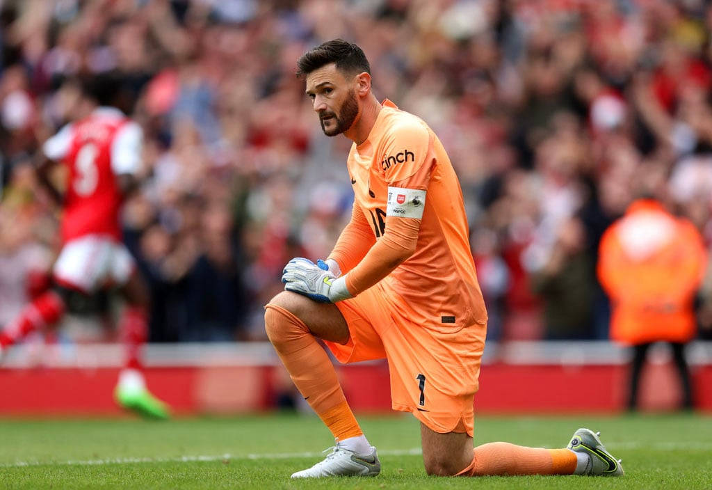 Hugo Lloris, bright orange kit, kneeling, SD Desktop Wallpaper
