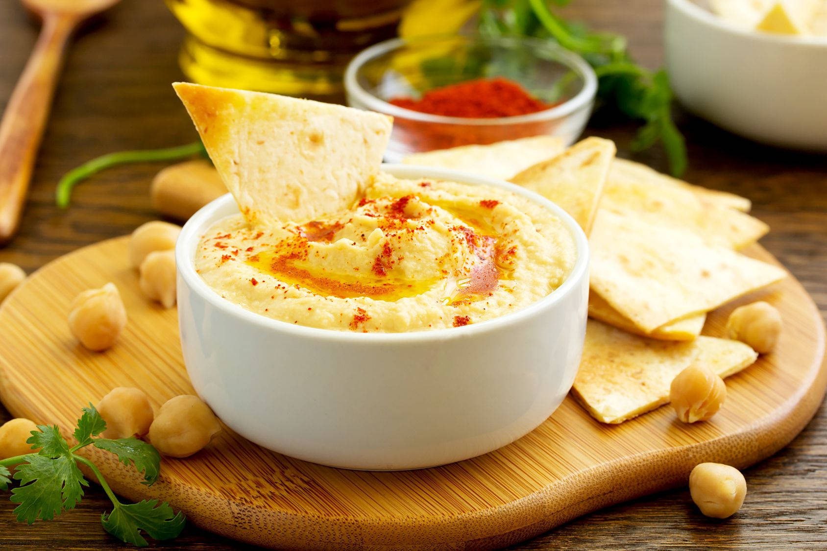 hummus, pita chips, white bowl, HD Desktop Wallpaper