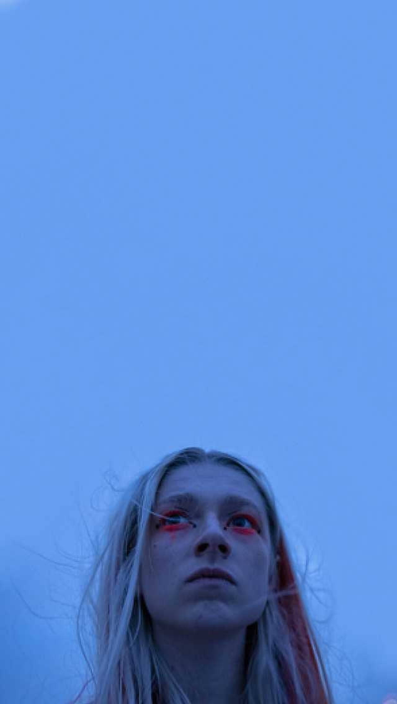 Hunter Schafer, blue aesthetic, pale skin, Full HD Phone Wallpaper