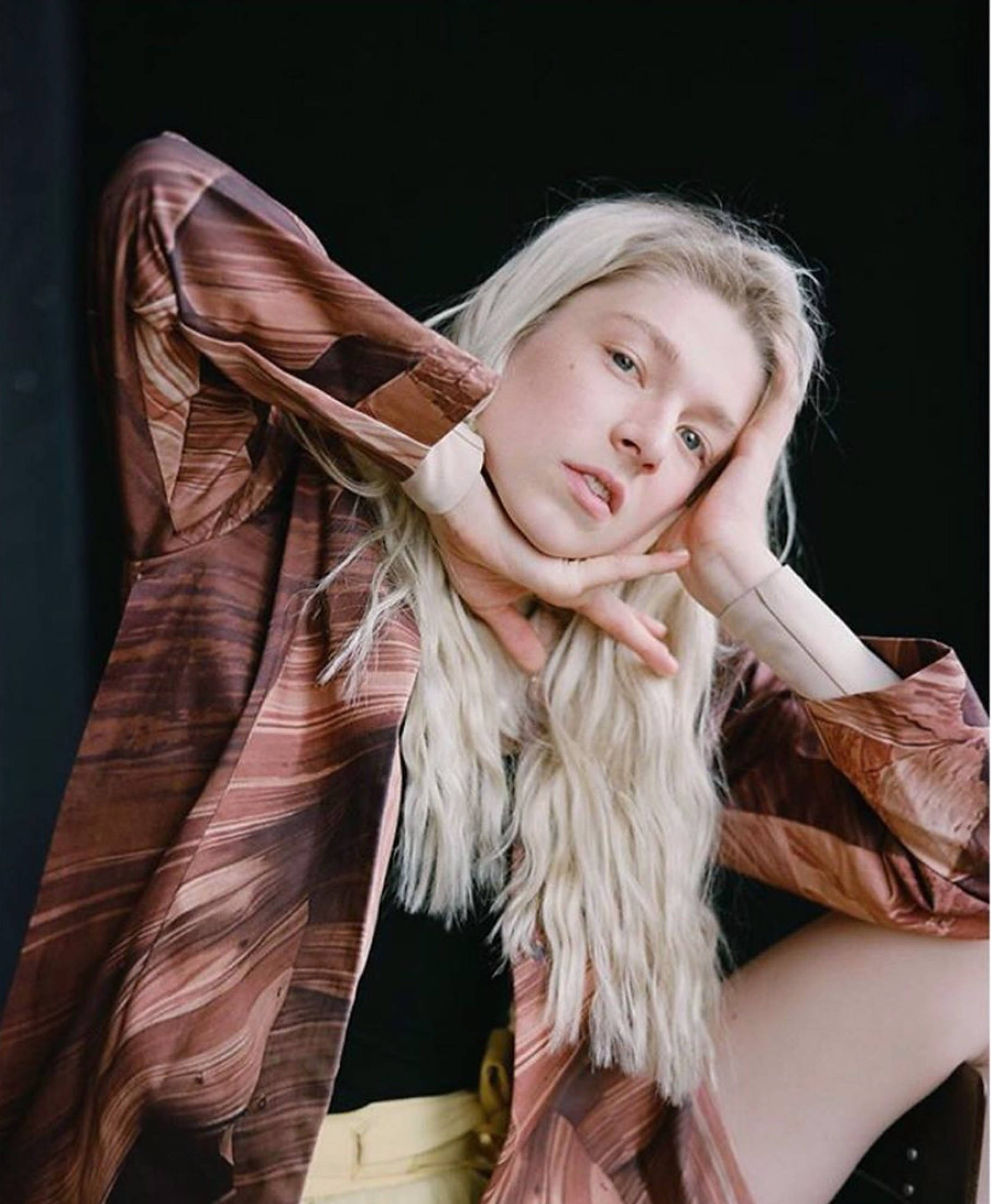 Hunter Schafer, platinum blonde hair, flowing brown patterned blouse, Full HD Phone Wallpaper