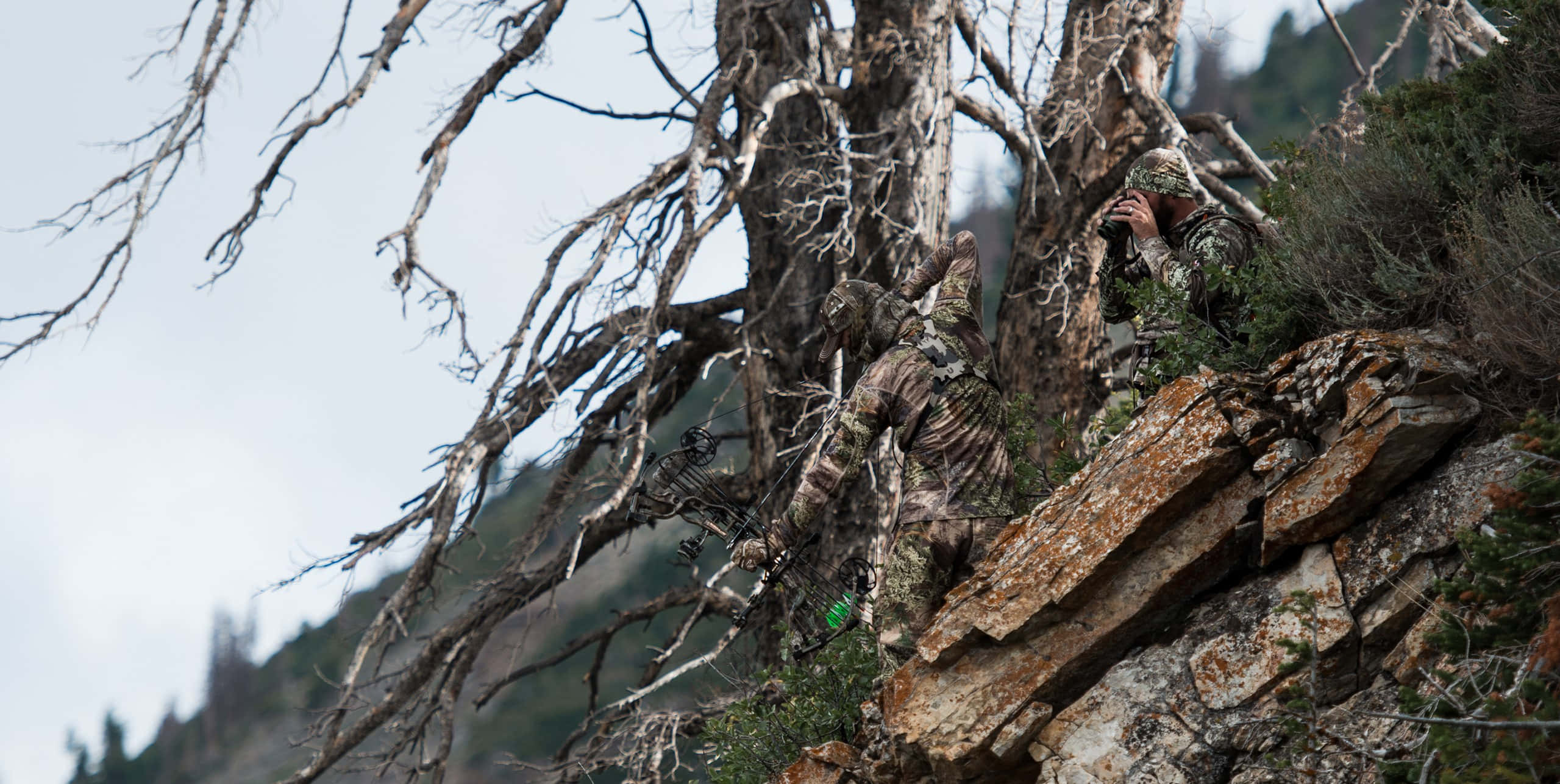 Hunting Camo, rocky hillside, bare tree branches, Full HD Desktop Wallpaper