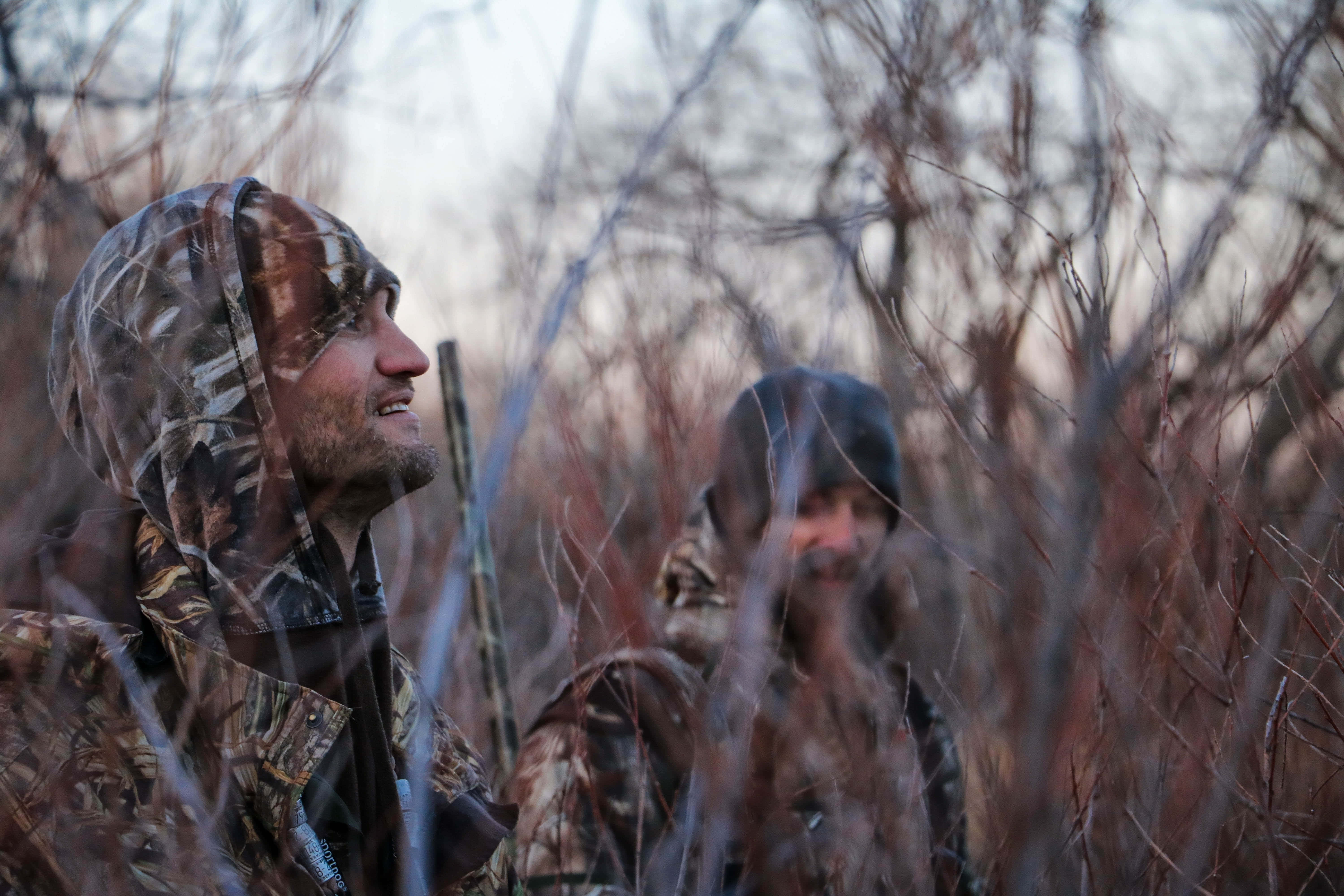 Hunting Desktop, camouflage gear, bare winter branches, 5K Desktop Wallpaper