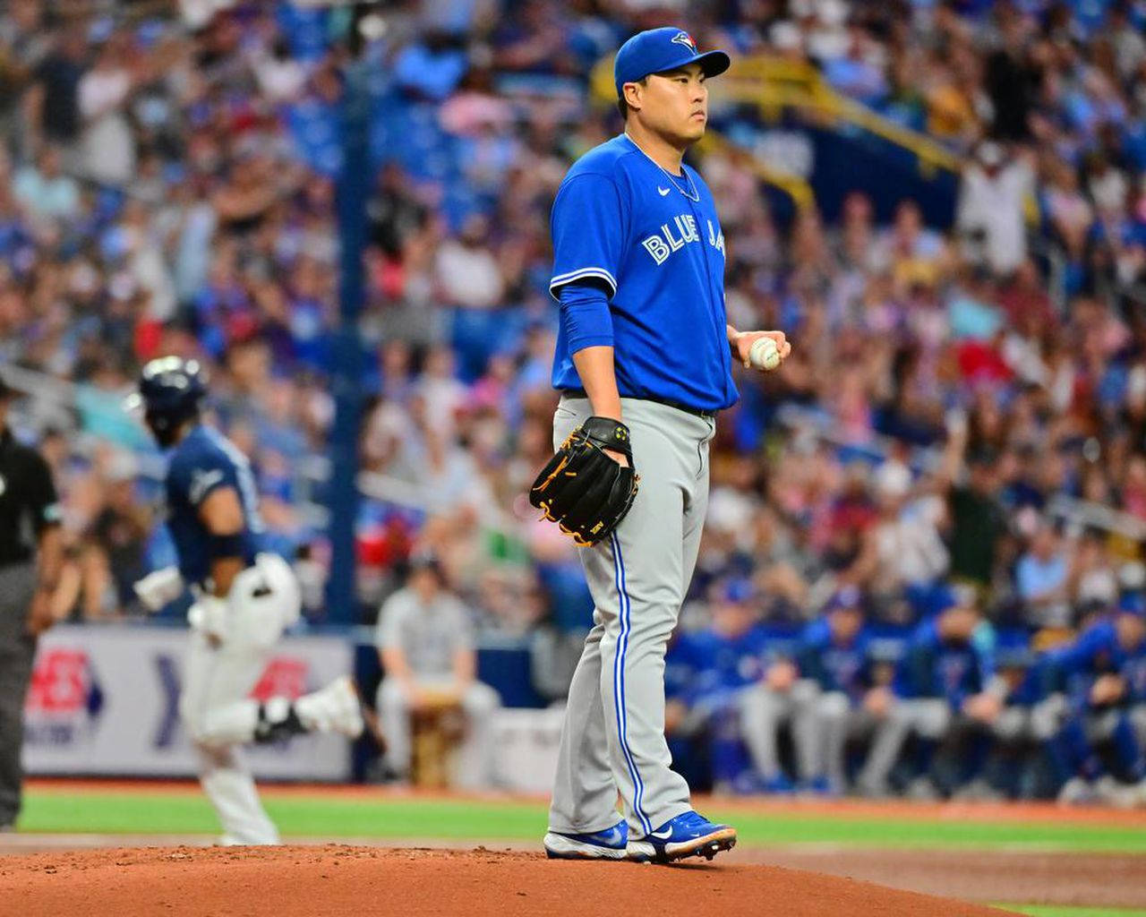 Hyun Jin Ryu, blue uniform, mound, HD Desktop Wallpaper