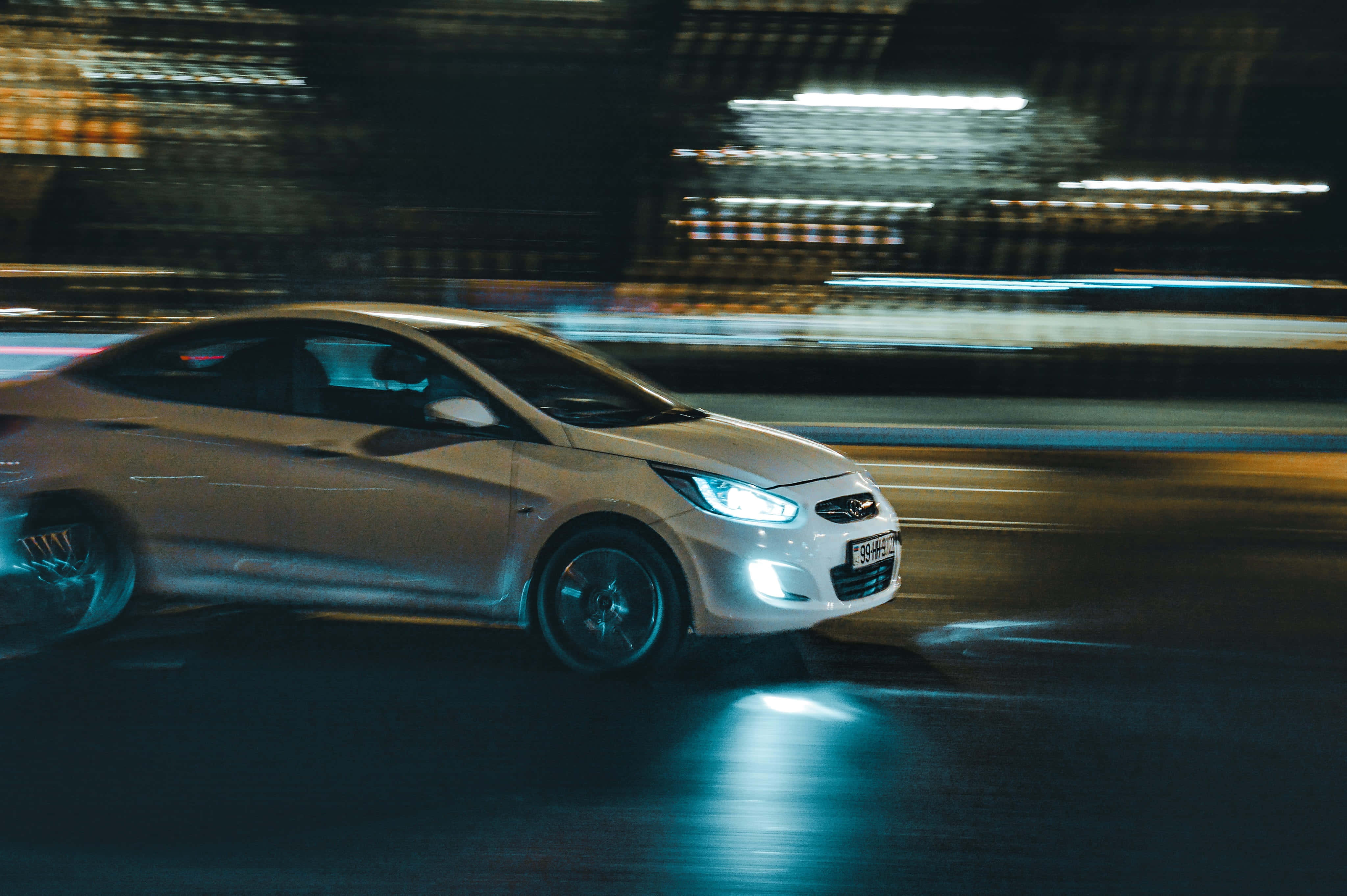 Hyundai Accent, silver, neon-lit city, 4K Desktop Wallpaper