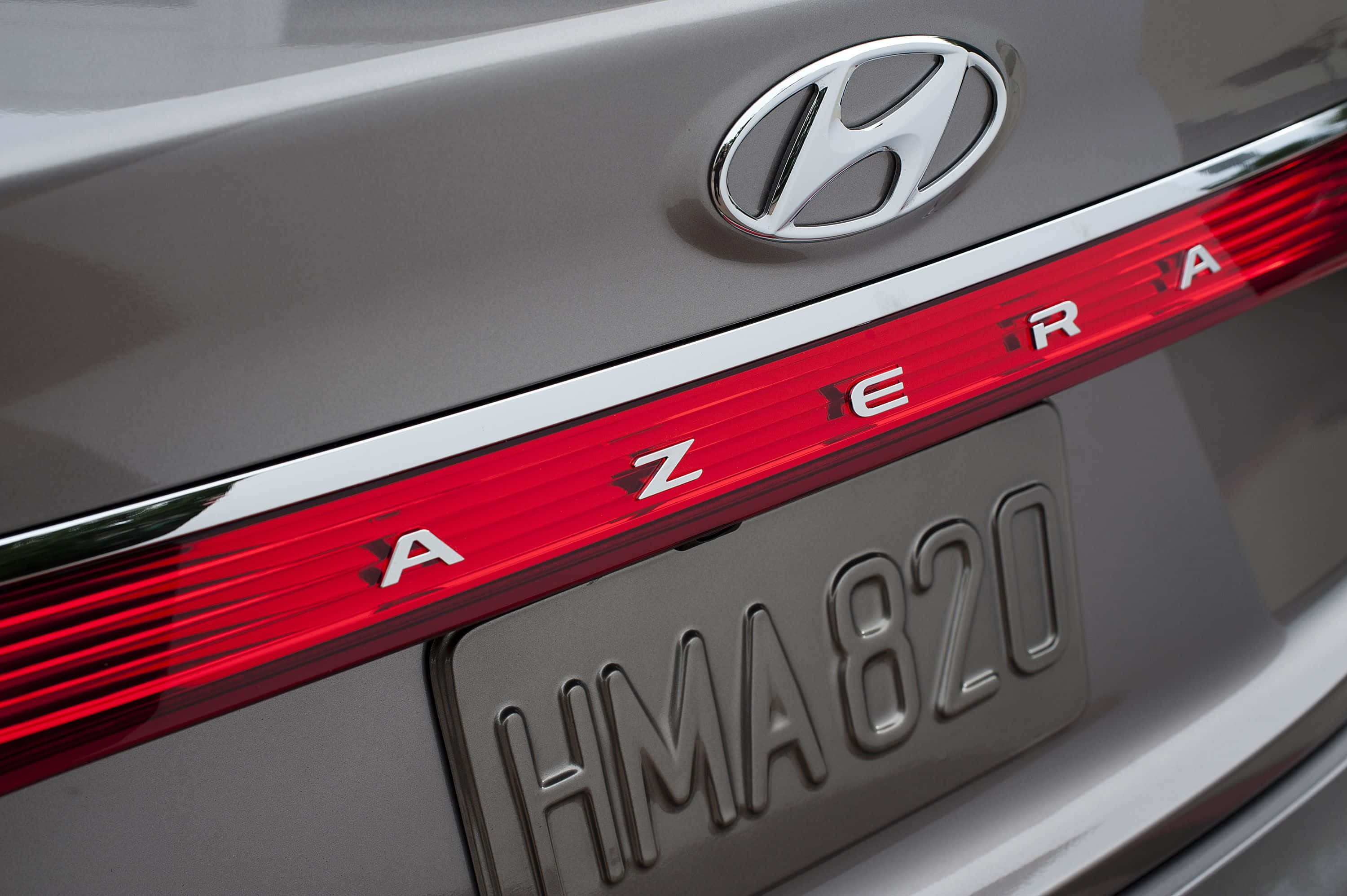 Hyundai Azera, silver, red taillight, 2K Desktop Wallpaper