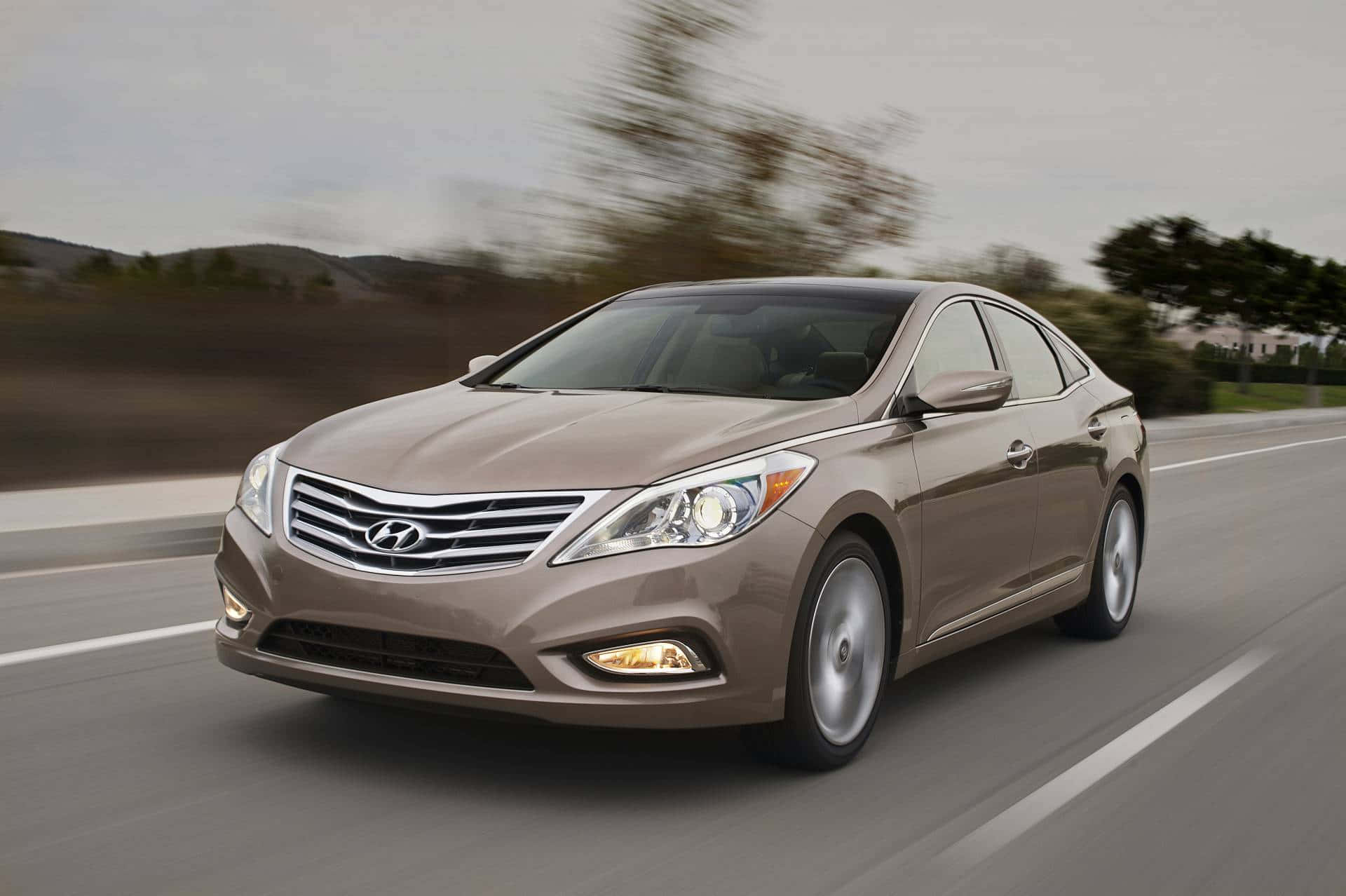 Hyundai Azera, 2022 Hyundai Azera, beige, Full HD Desktop Wallpaper