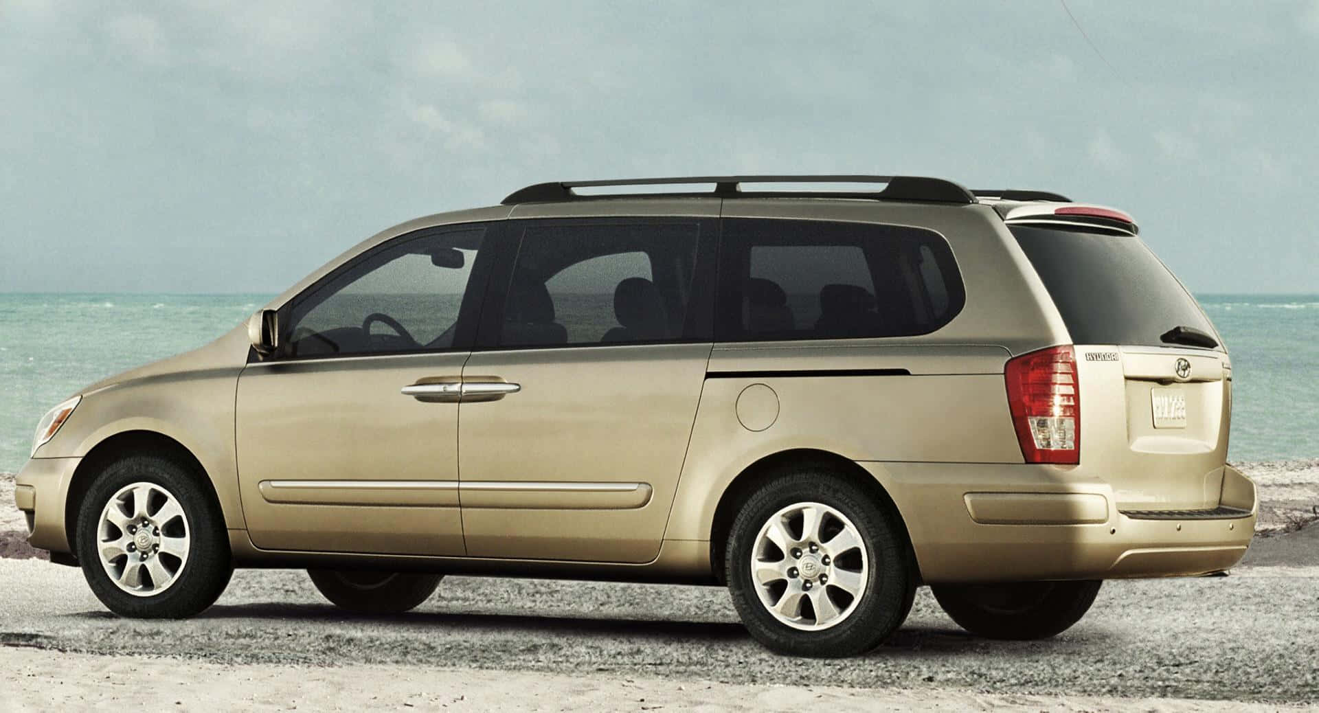Hyundai Entourage, gold, roof racks, Full HD Desktop Wallpaper