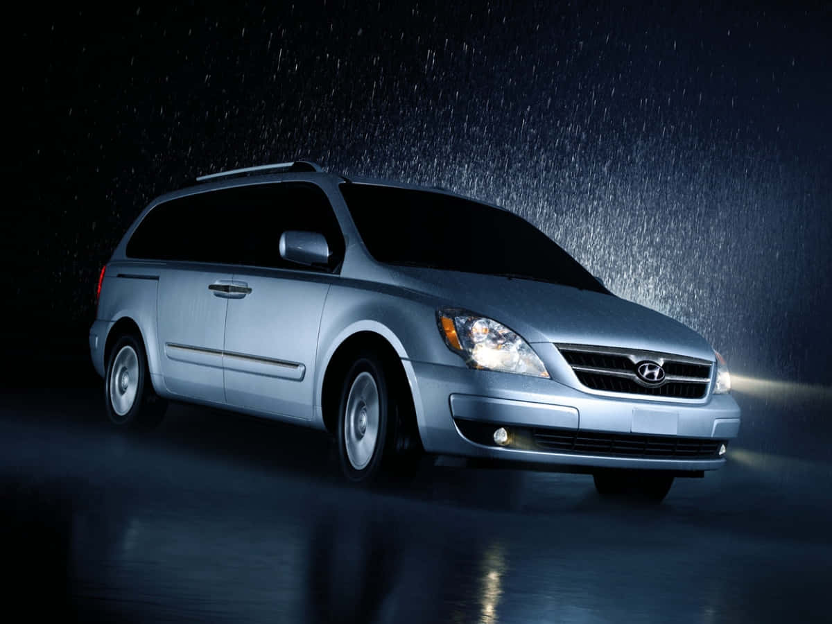 Hyundai Entourage, silver, headlights, SD Desktop Wallpaper