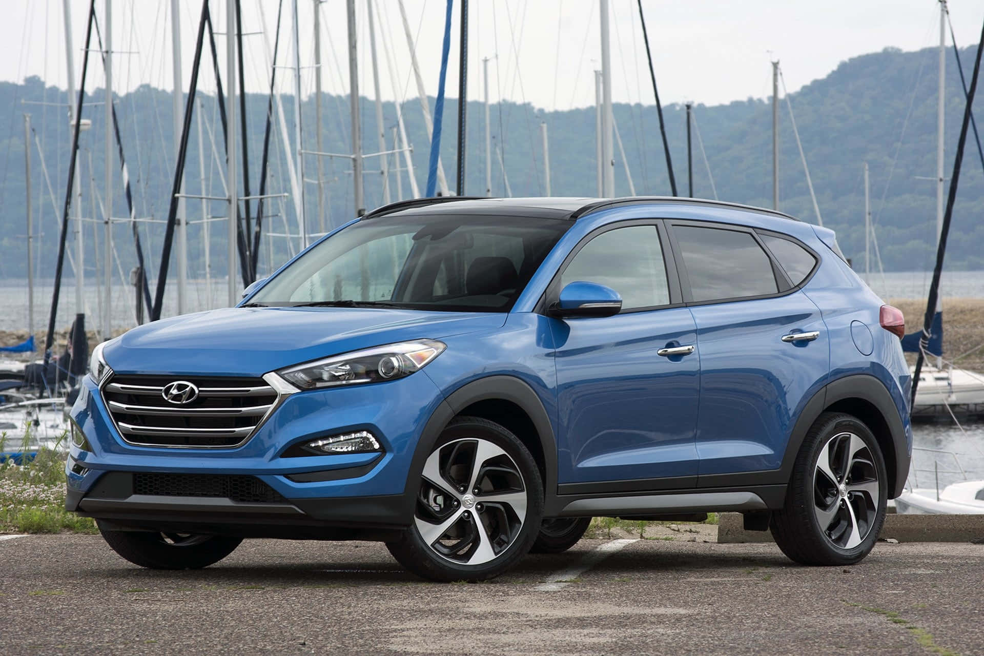 Hyundai Tucson, vibrant blue, marina, Full HD Desktop Wallpaper
