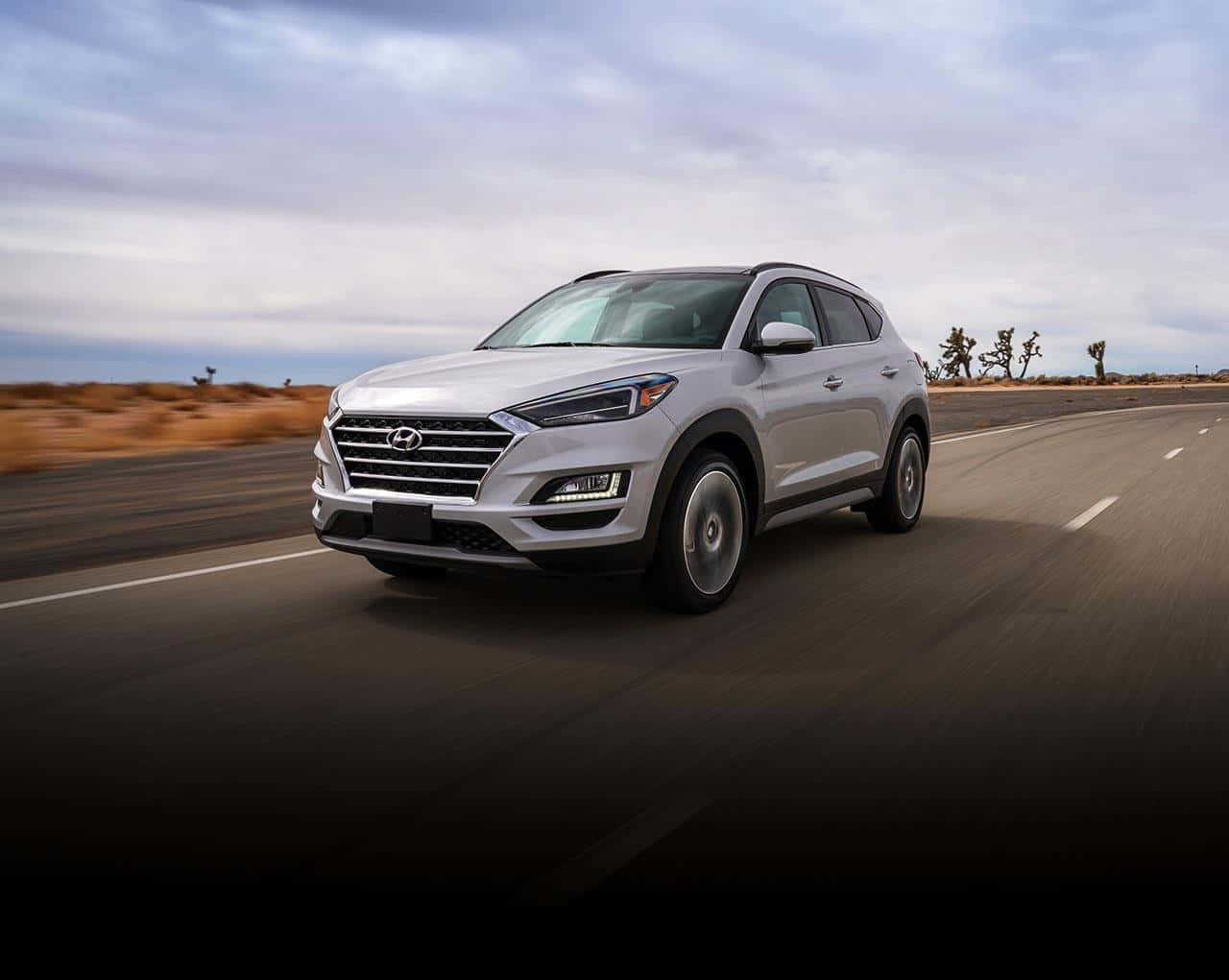 Hyundai Tucson, silver, desert highway, HD Desktop Wallpaper